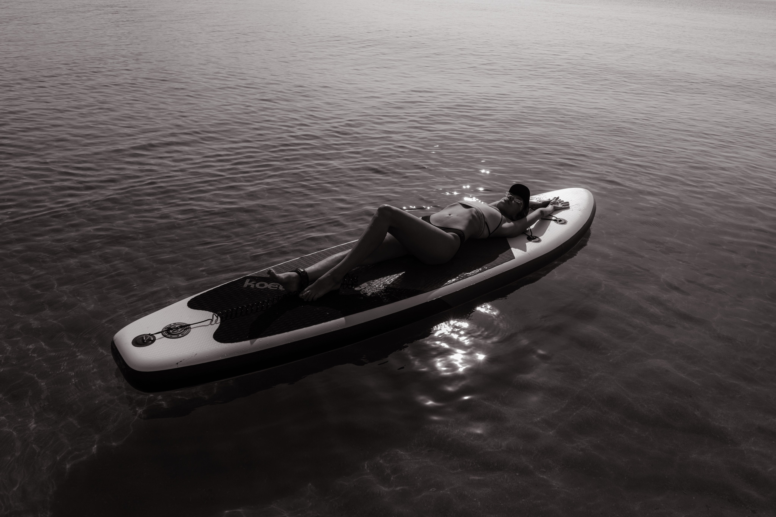 Morning. SUP board. North beach. Portrait photographer Nha Trang | Julia Meshanina