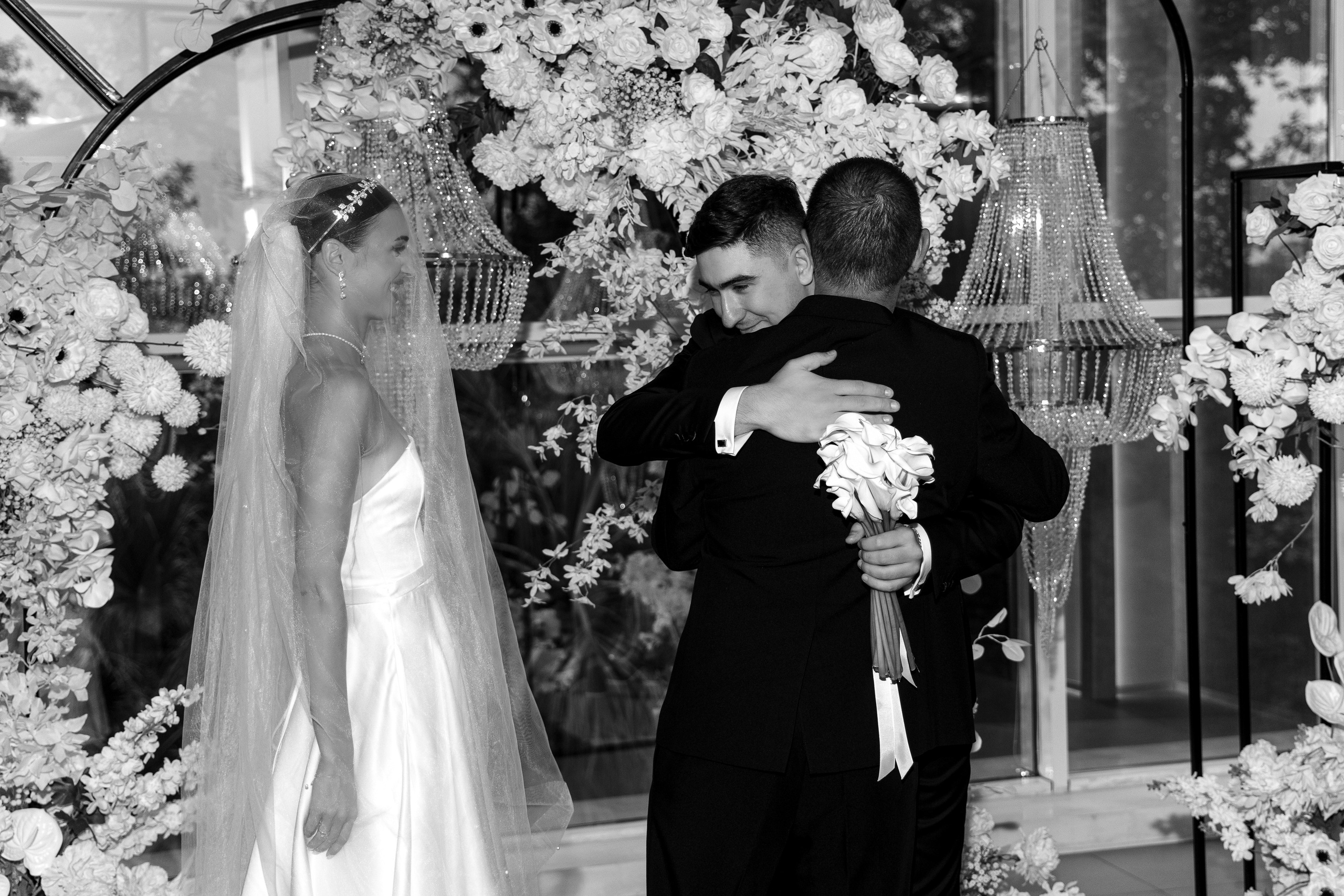 Свадебный фотограф в Сочи. Фотограф Сочи Адлер Сириус Красная поляна Олеся Минив