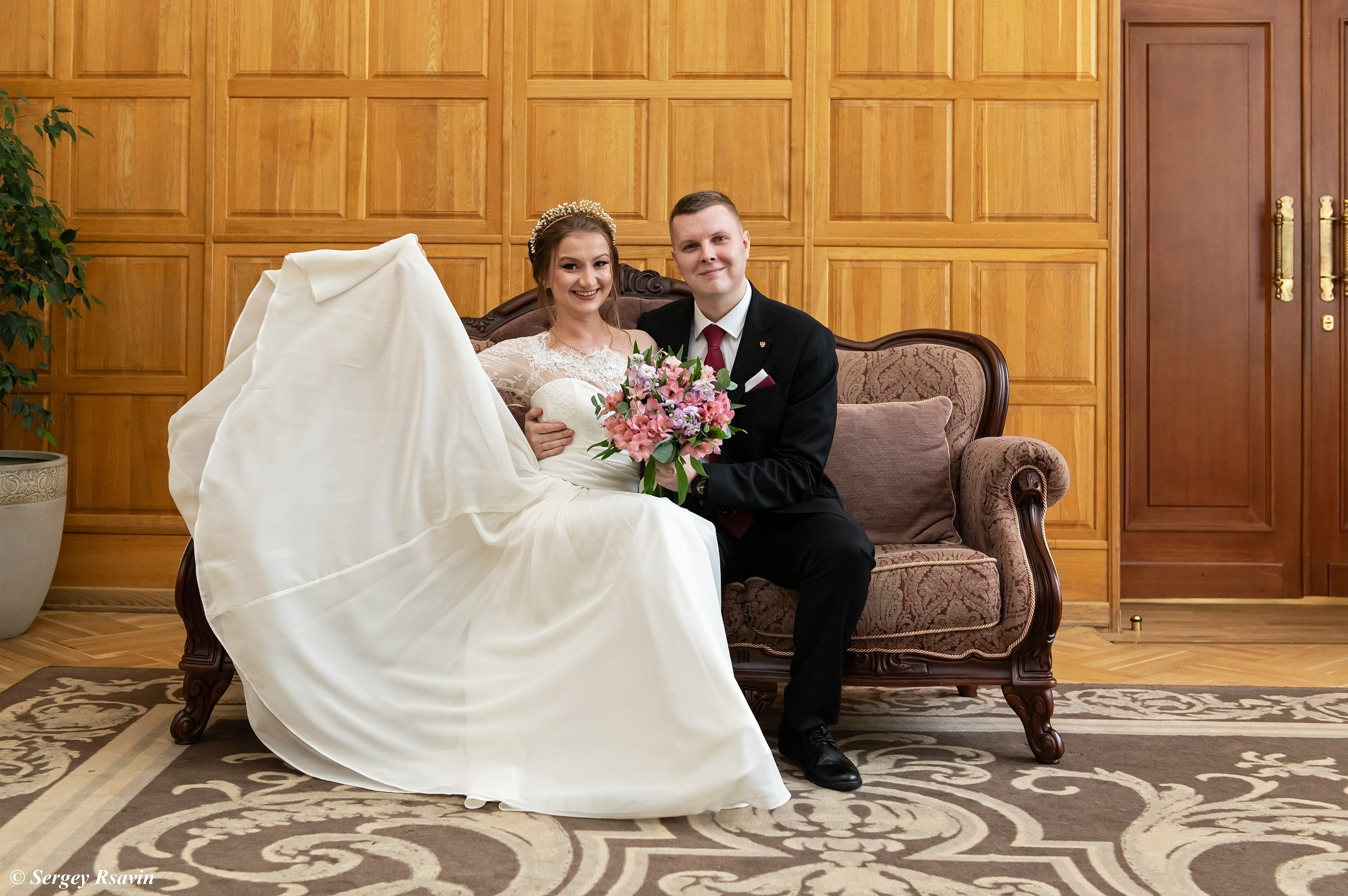 В Грибоедовском ЗАГСе. Фотограф в Москве Сергей Рсавин