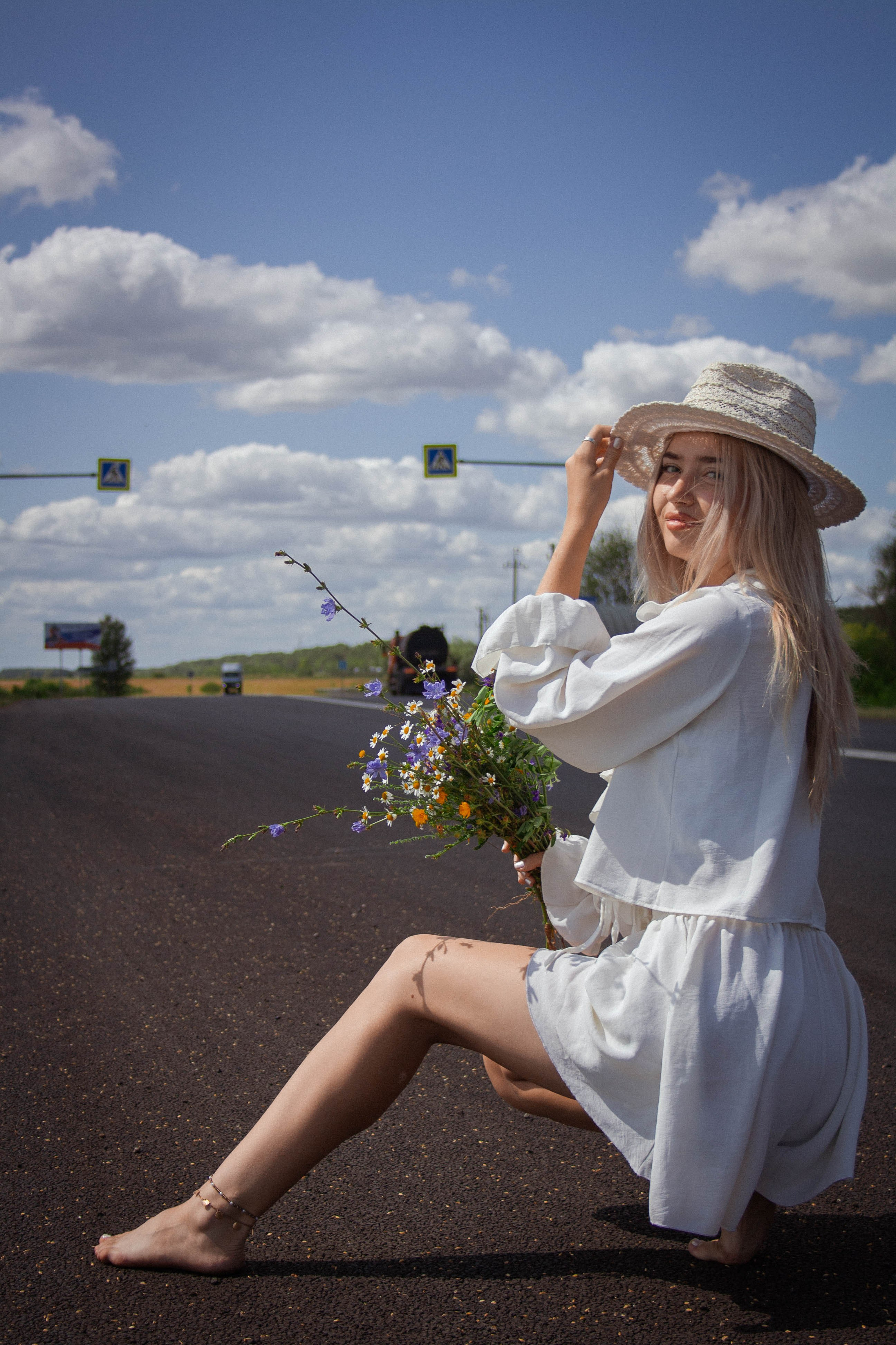 Настроение: уйти в поле с подсолнухами. Портретный фотограф в Саратове