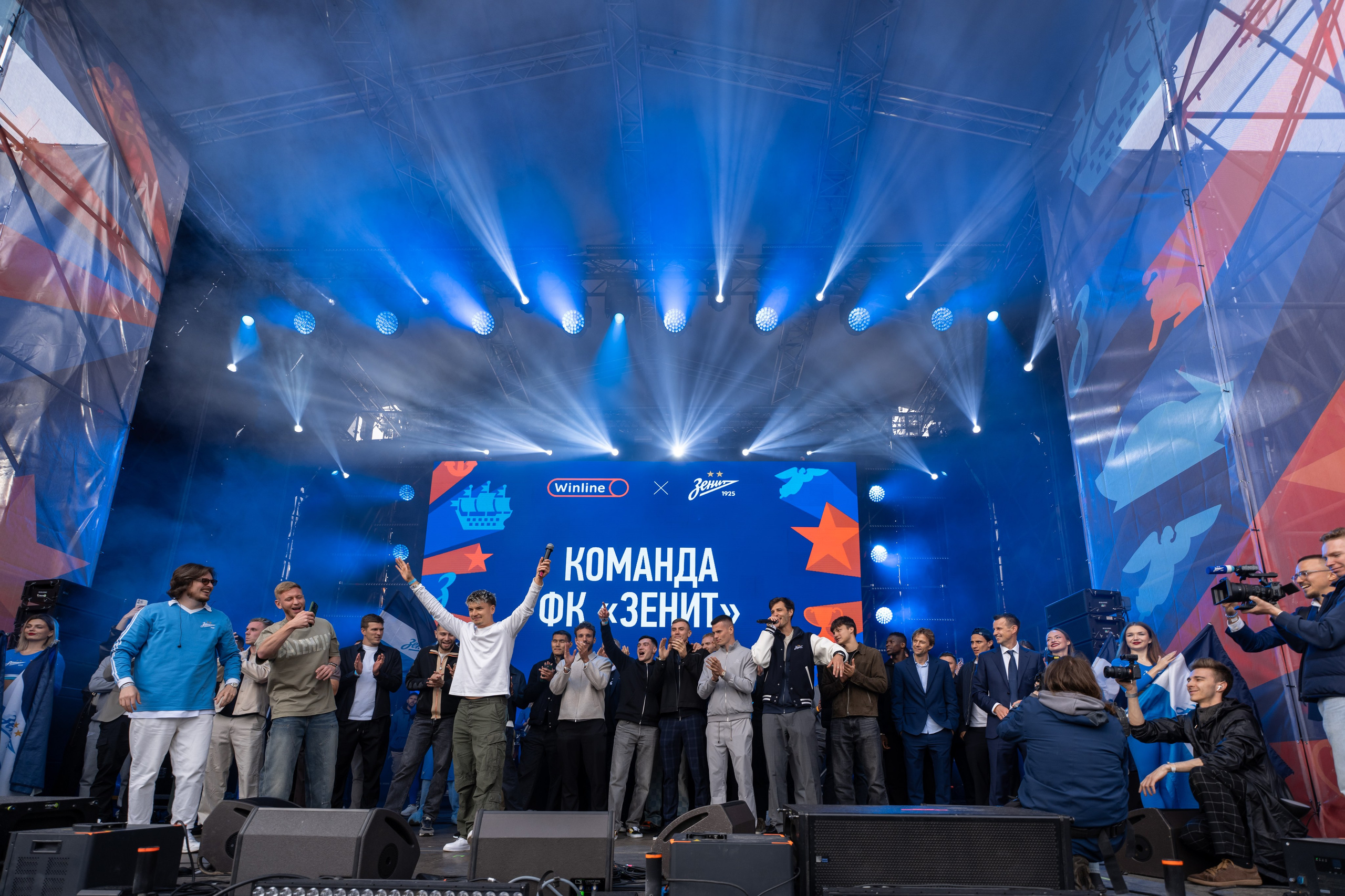 Зенит 100 лет. Андрей Сухинин репортажный свадебный фотограф Санкт-Петербург