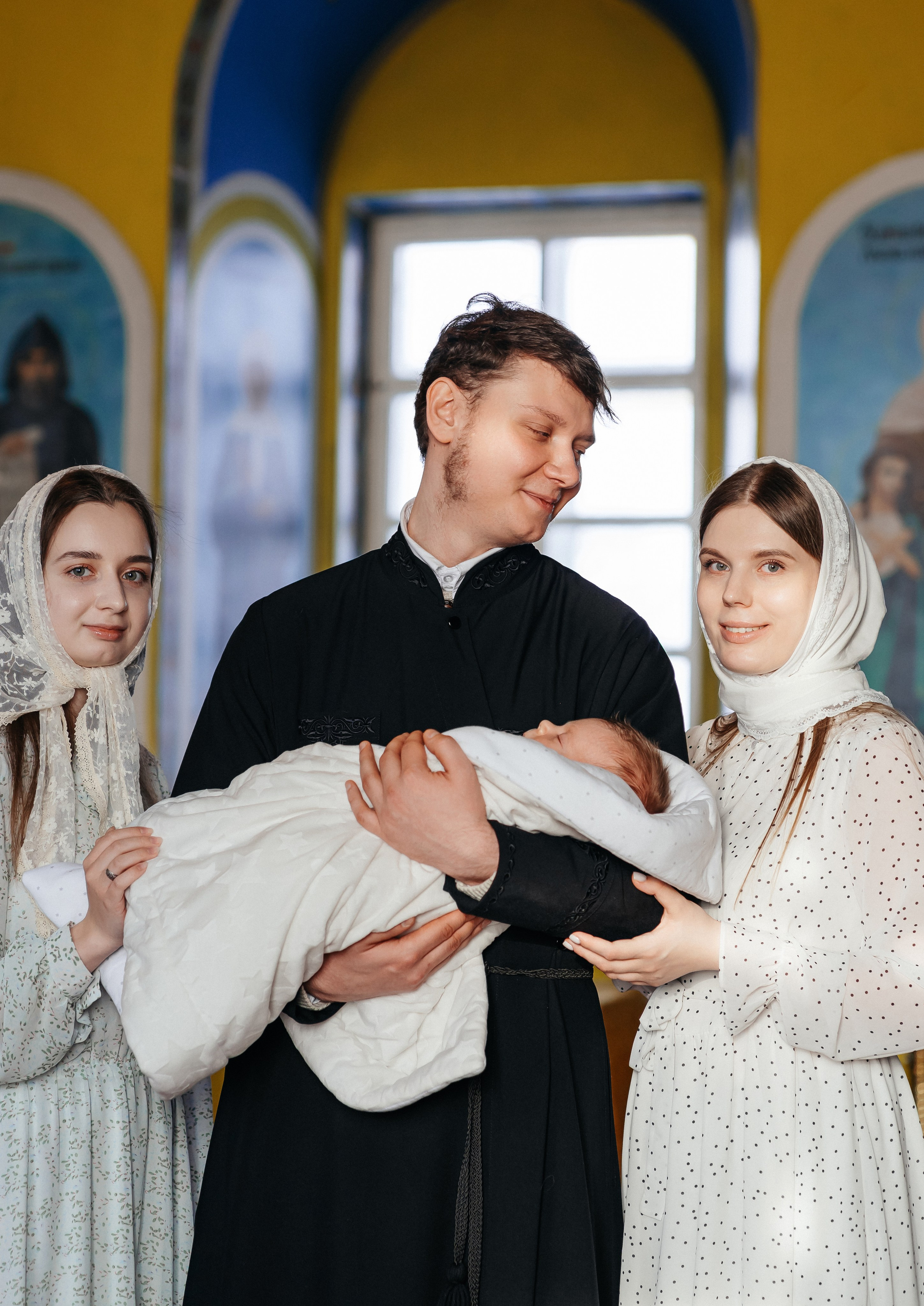 Фотосъемка крещения. Фотограф Ким Наталья в Красноярске