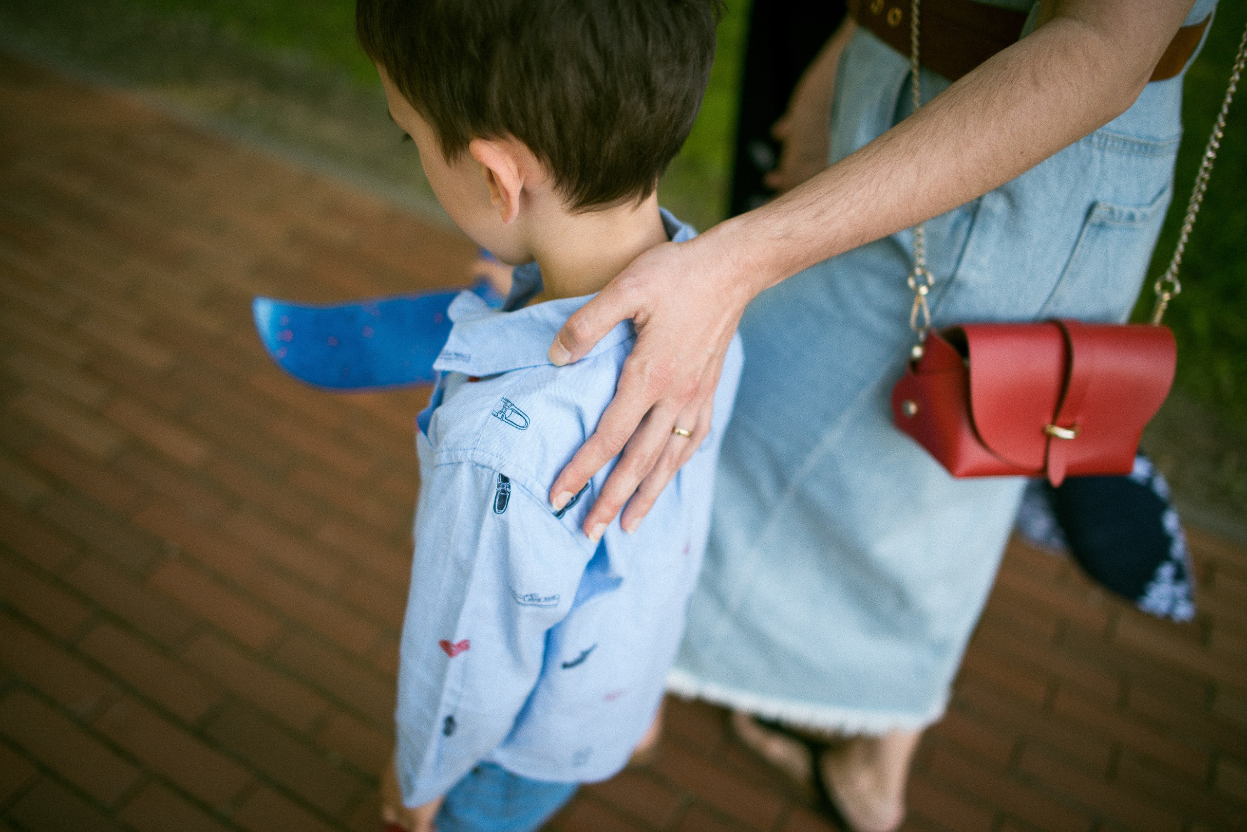 Park Family Walk. Documentary family photography in Barcelona and beyond