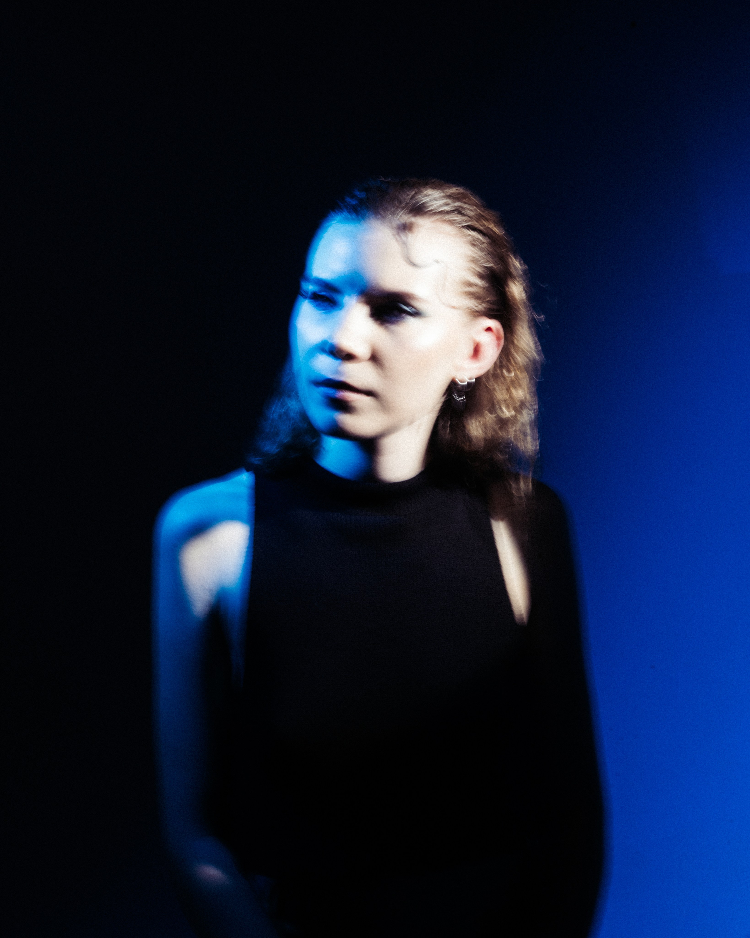 Blue. Sun Betty — кинофотограф Элизабет