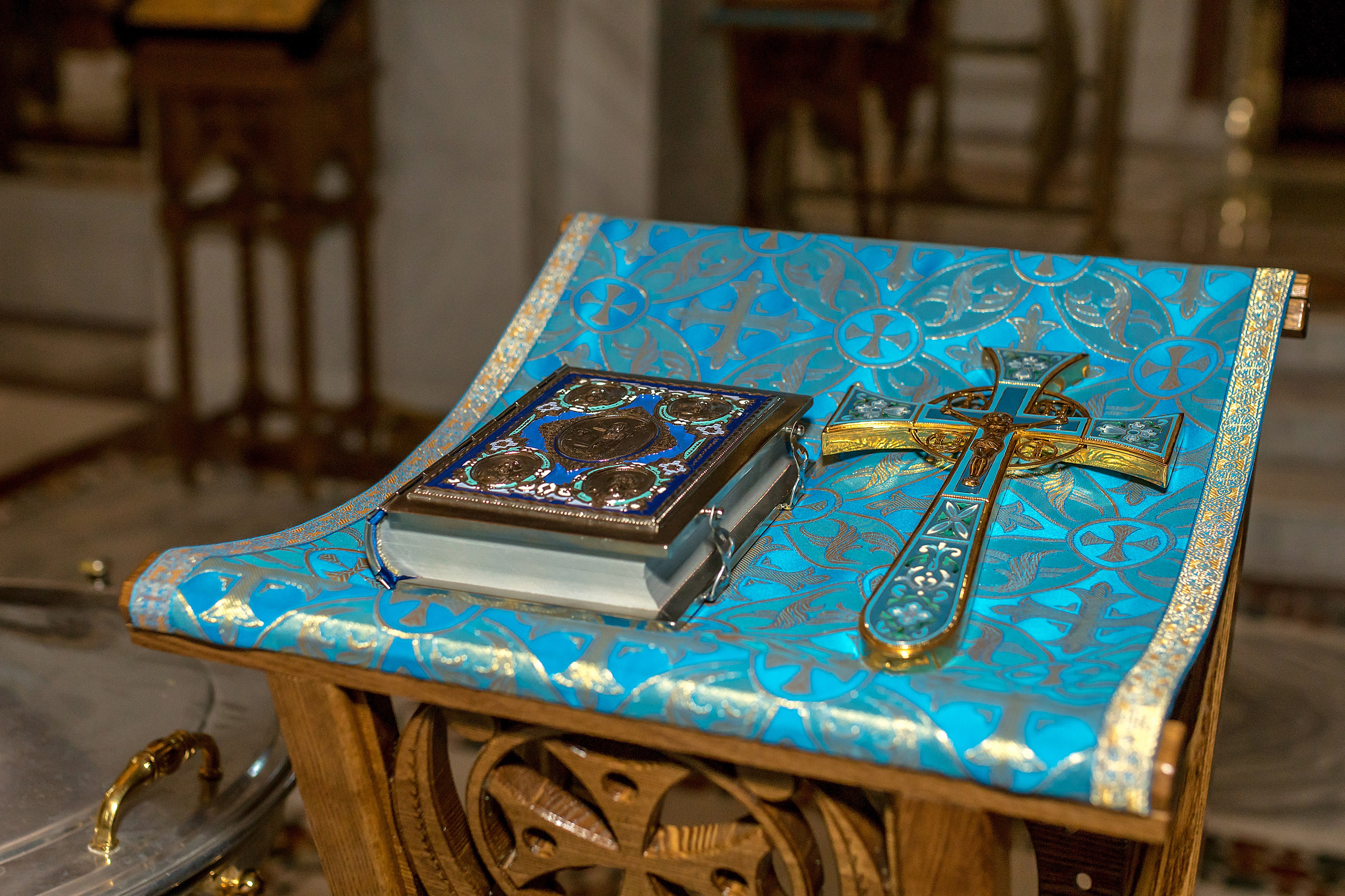 Крещение в храме Покрова Пресвятой Богородицы в Ясенево, Москва