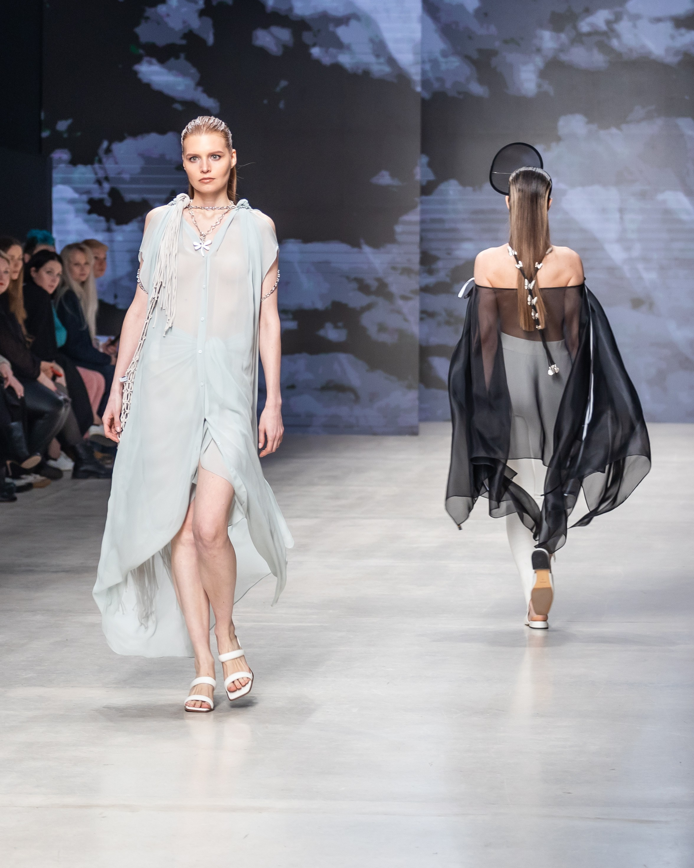 Показ коллекции Nelly Kruk (Нижний Новгород): Московская неделя моды 15 марта 2025. Фотосессии и репортаж — Фотограф в Москве — Рина Серёгина