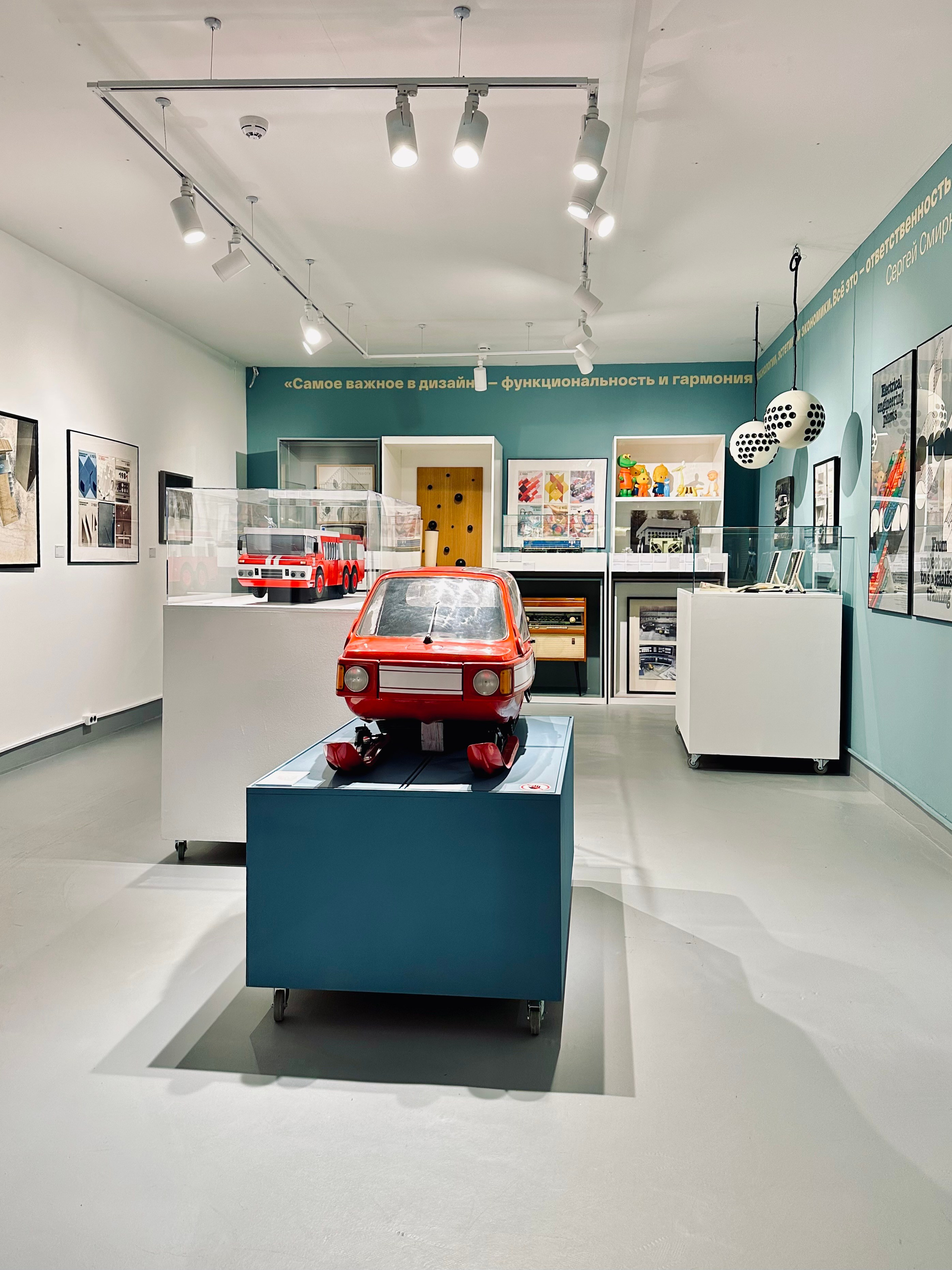 Российский дизайн 1915-2025. Фотосессии и репортаж — Фотограф в Москве — Рина Серёгина