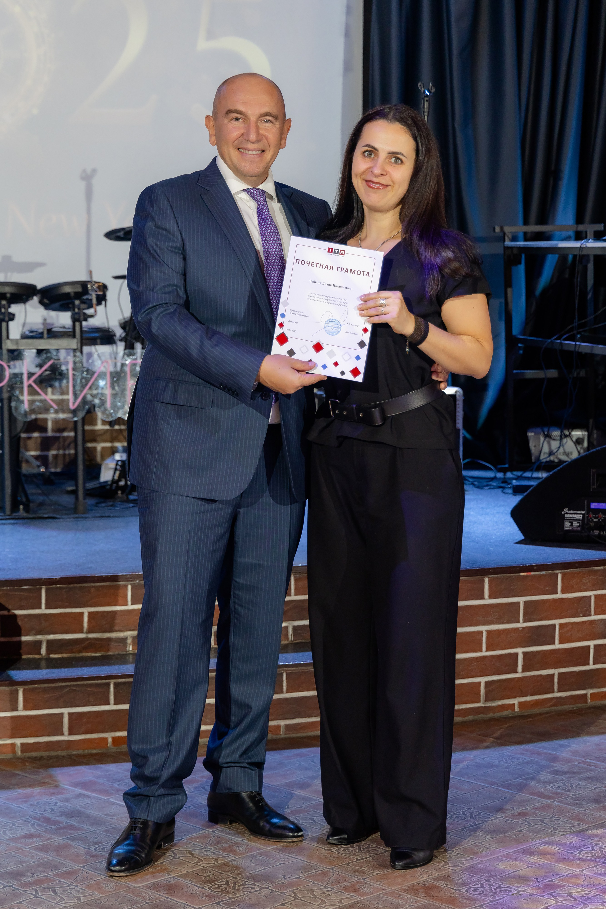 Корпоративная новогодняя съемка для логистической компании ИТА. Свадебный фотограф в Минске/Беларуси Сергей Спиридонов