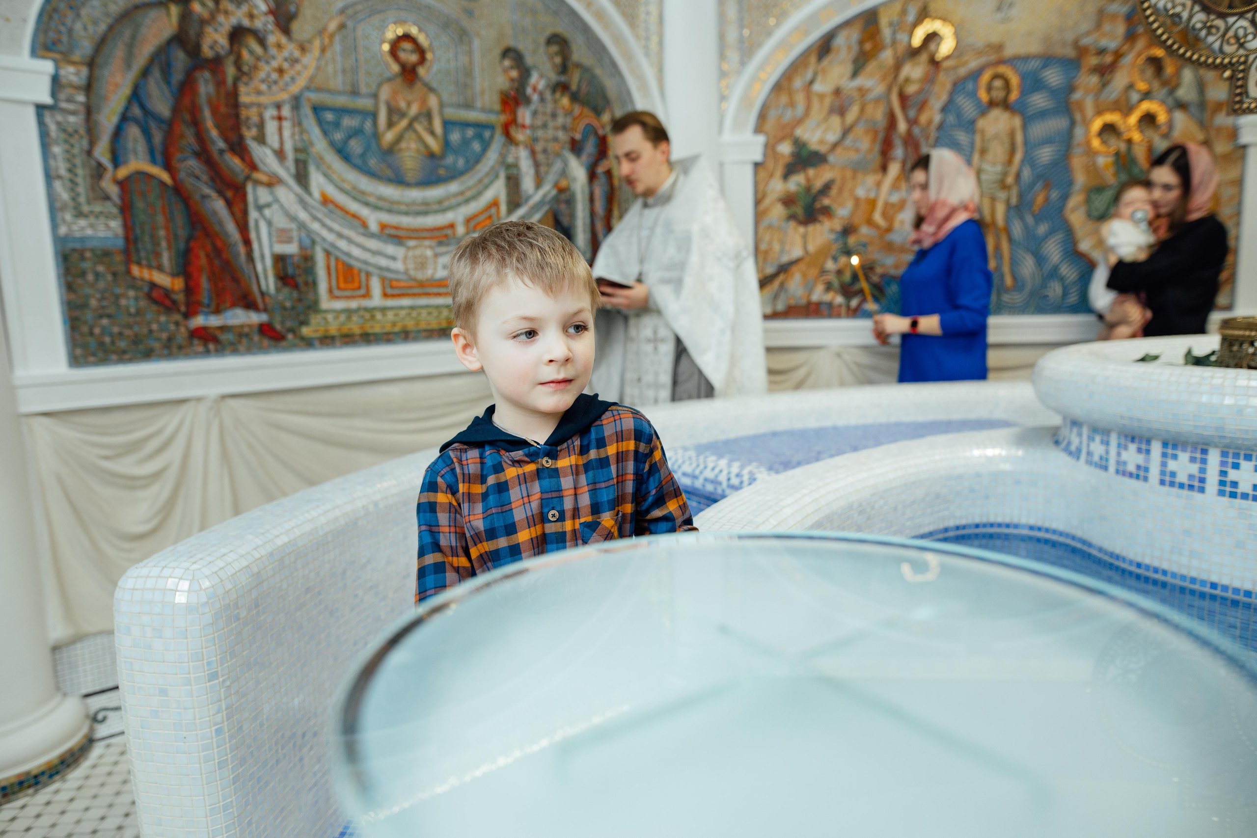 Крещение Артемия, февраль 2023 года, Храм Святой Троицы, Минск