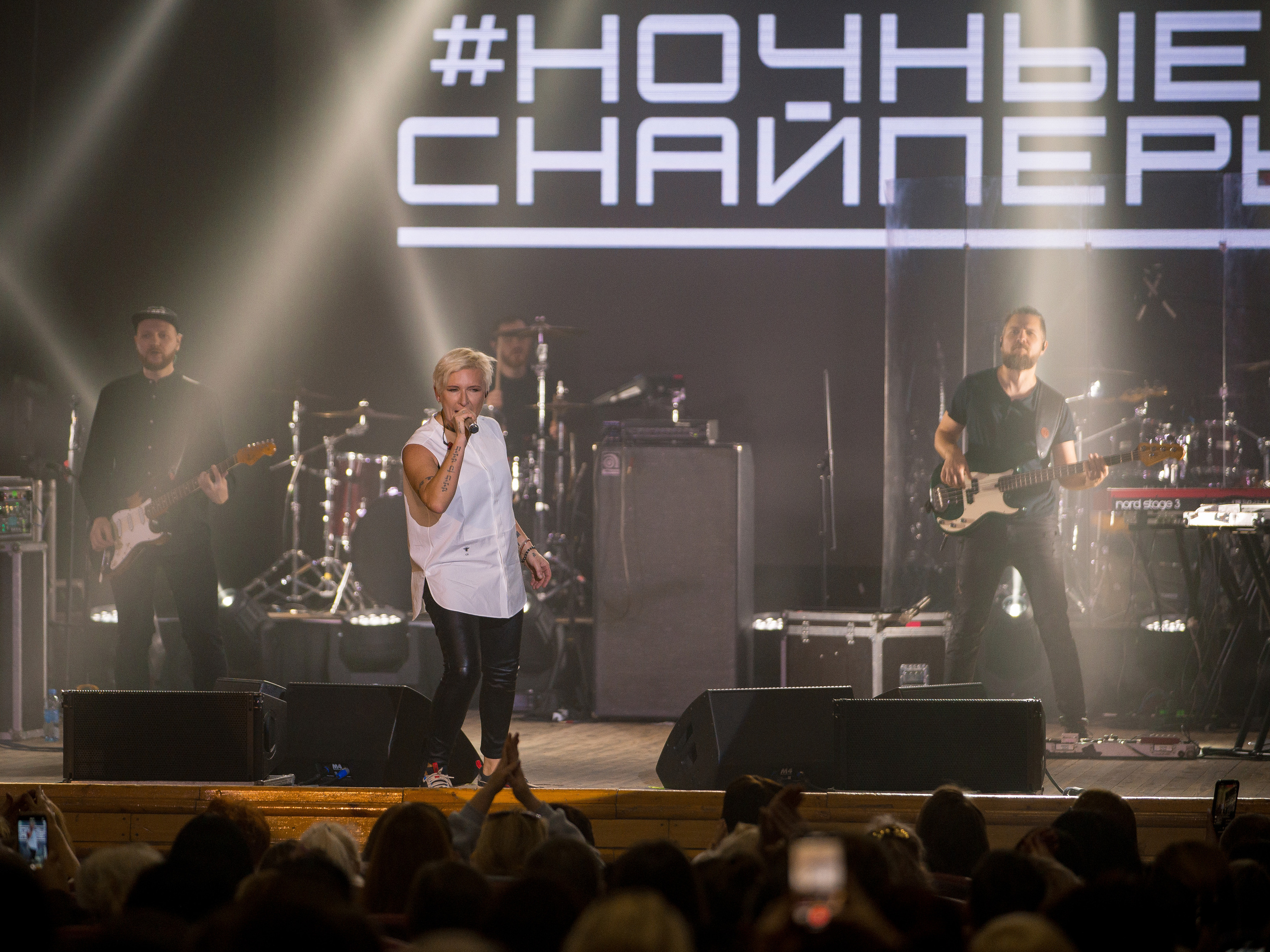 Репортажная фотосъемка концертов звезд в Севастополе