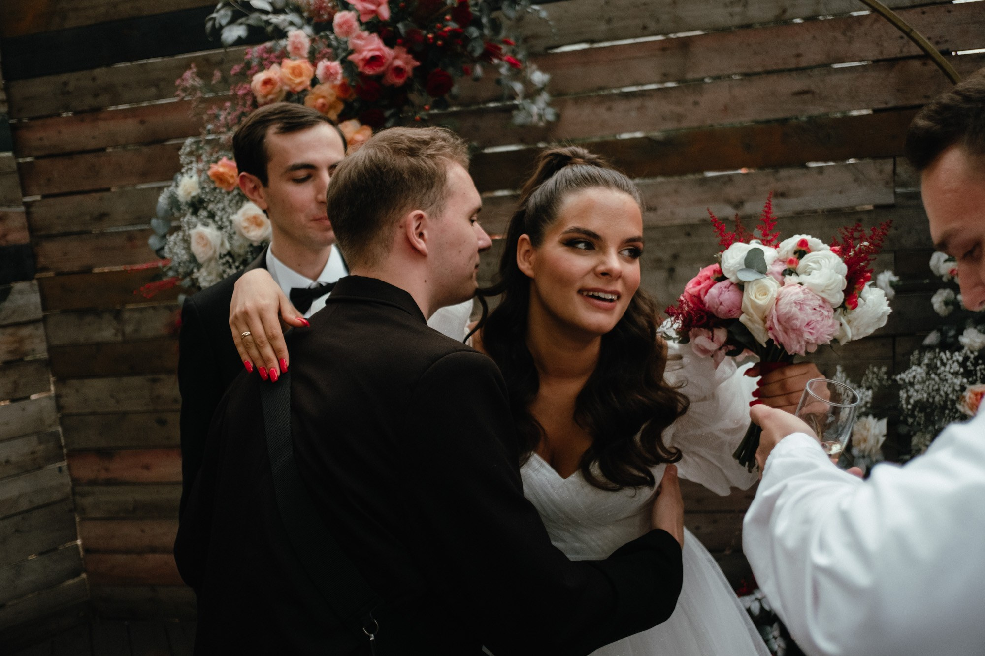 Позовем всех?. Свадебный фотограф Александра Тюлякова