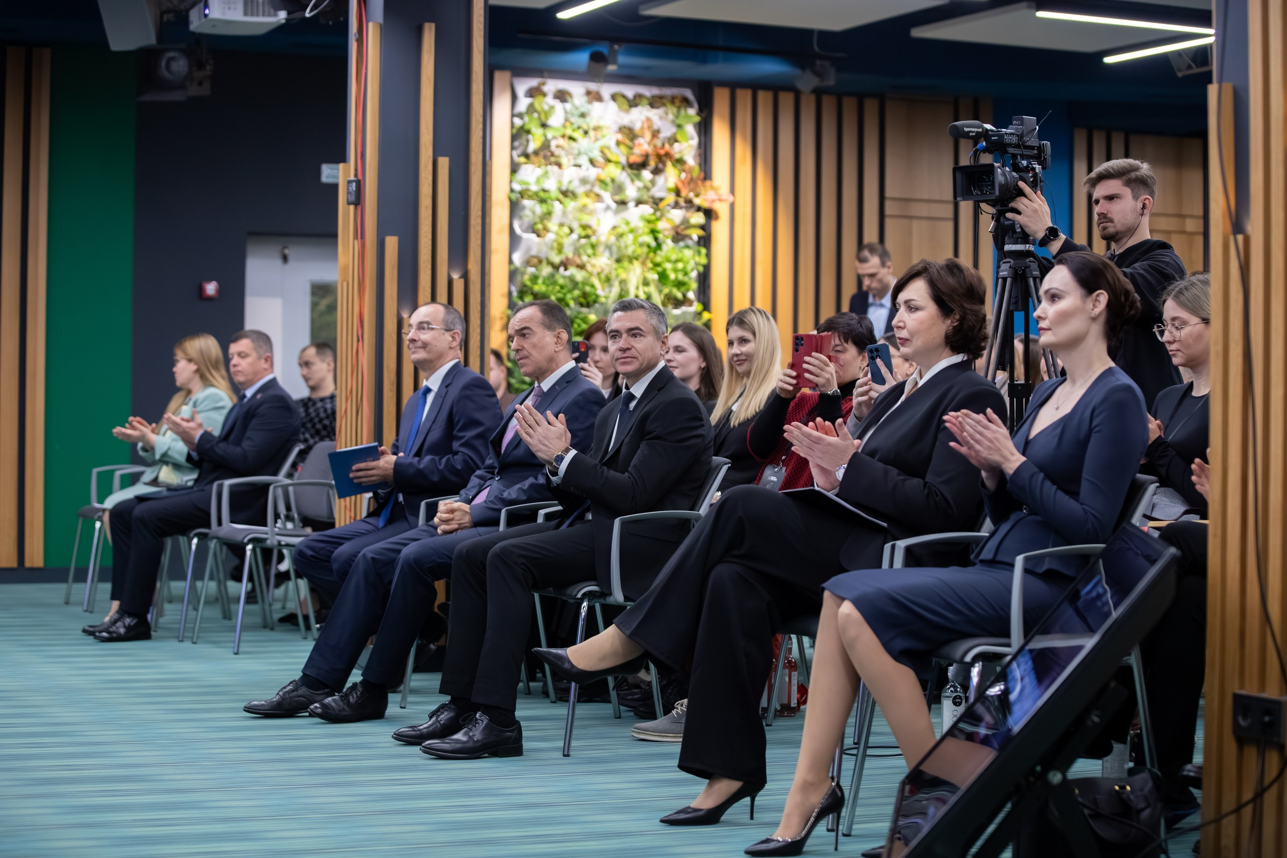 Съёмка бизнес мероприятий - фотограф Евгений Суковатых