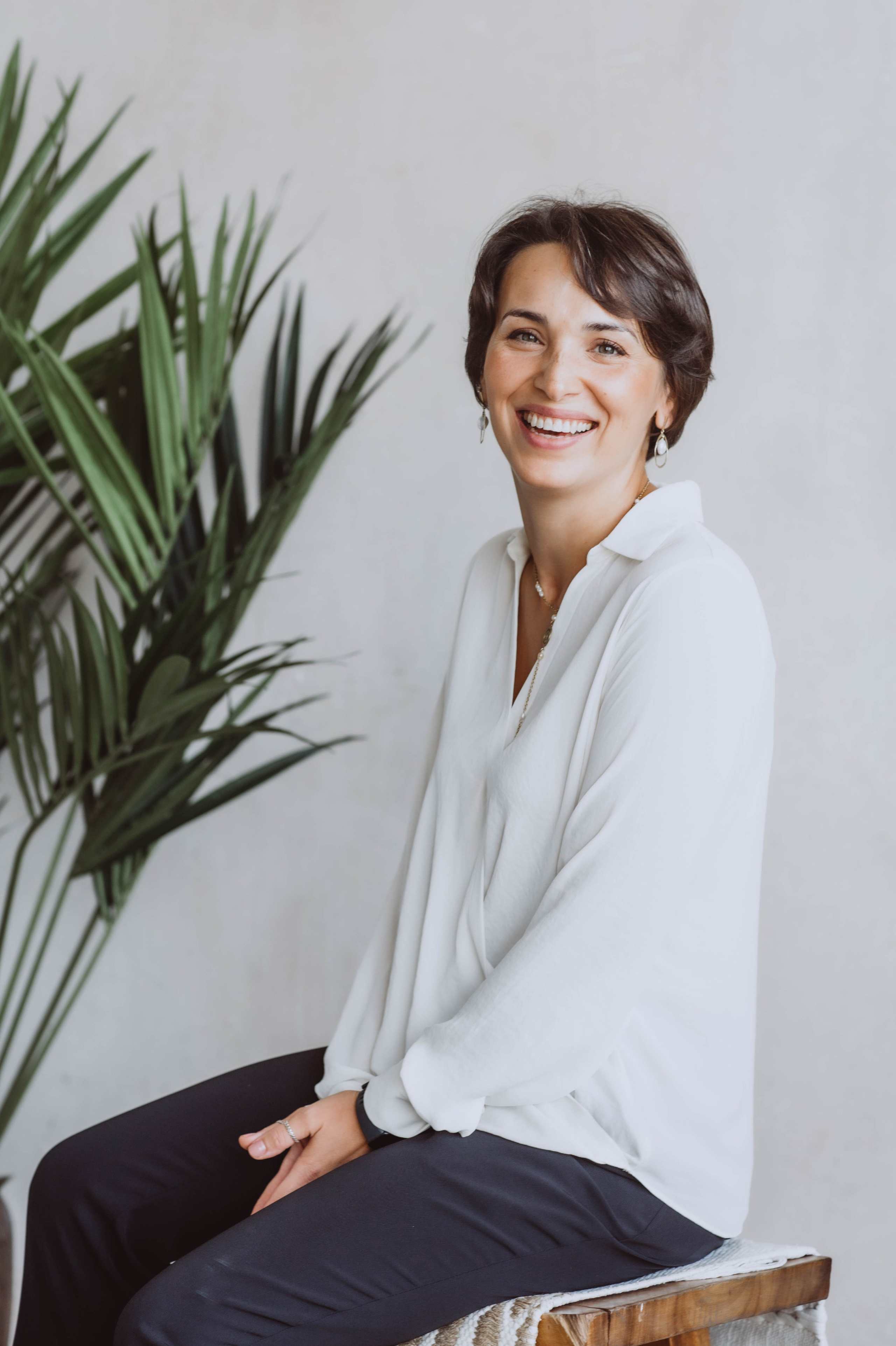 Кенуль. Хозяйка магазина «Азерсилк». Платки из натурального шелка. Портретный женский фотограф в Москве Наталия Глазова