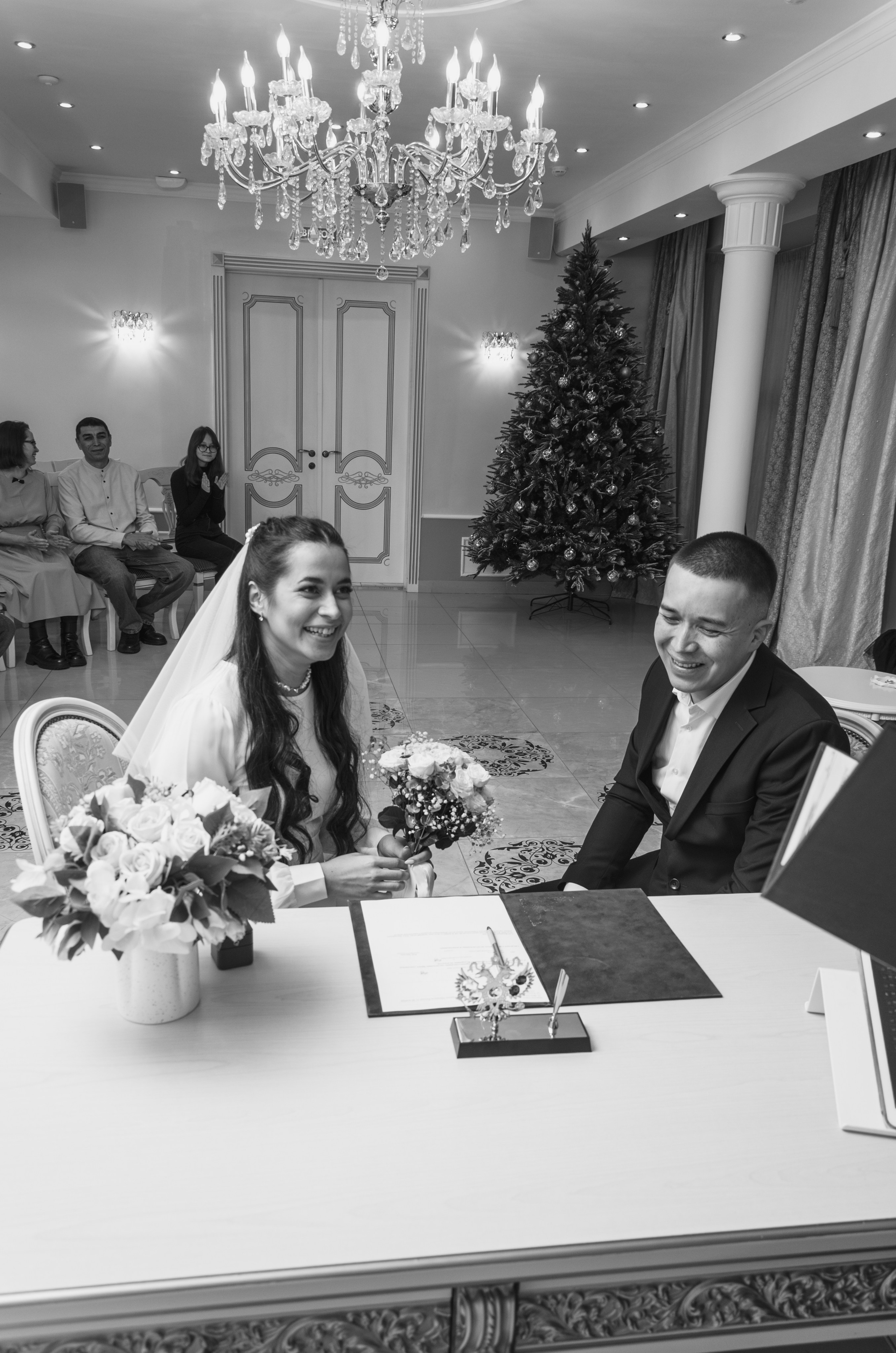 Загс Титова 26, г. Екатеринбург, фотограф Анастасия Прошутинская