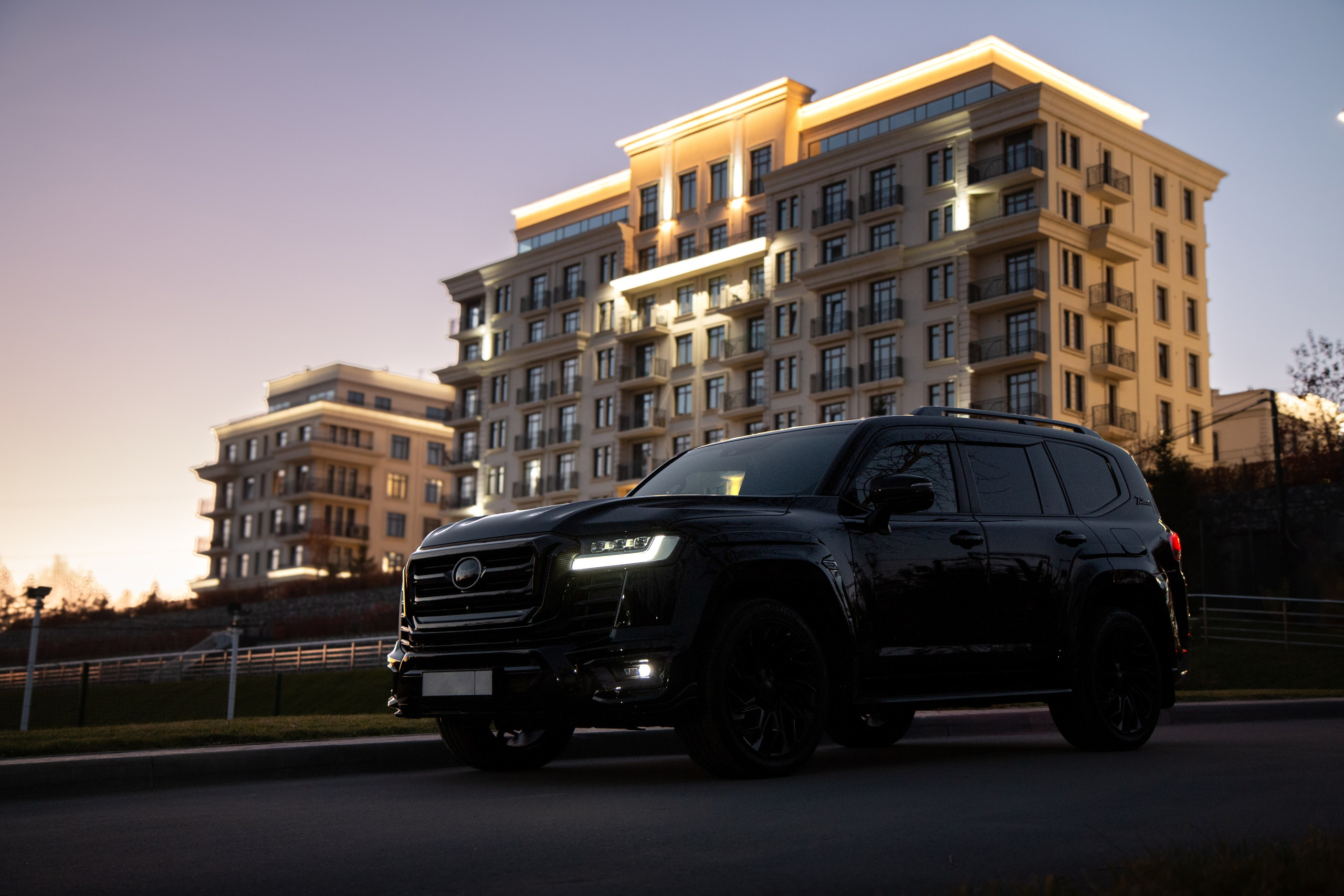 Toyota Land Cruiser 300. Автомобильный фотограф и видеограф в Новосибирске|Александра Косухина