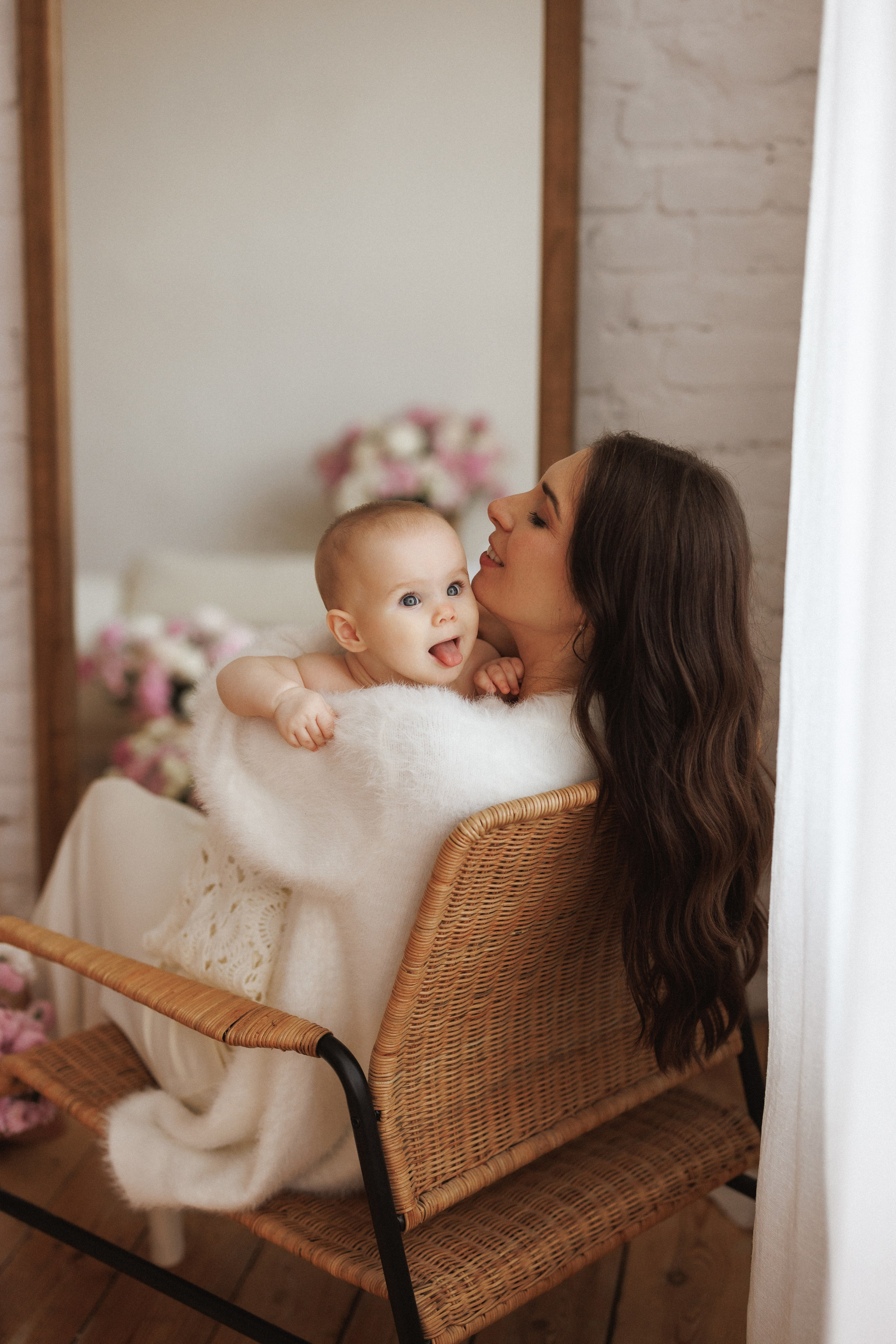 Фотосессия материнства, в фотостудии «Space JOBS», город Краснодар. Семейный и детский фотограф в Краснодаре Анна Трашкова