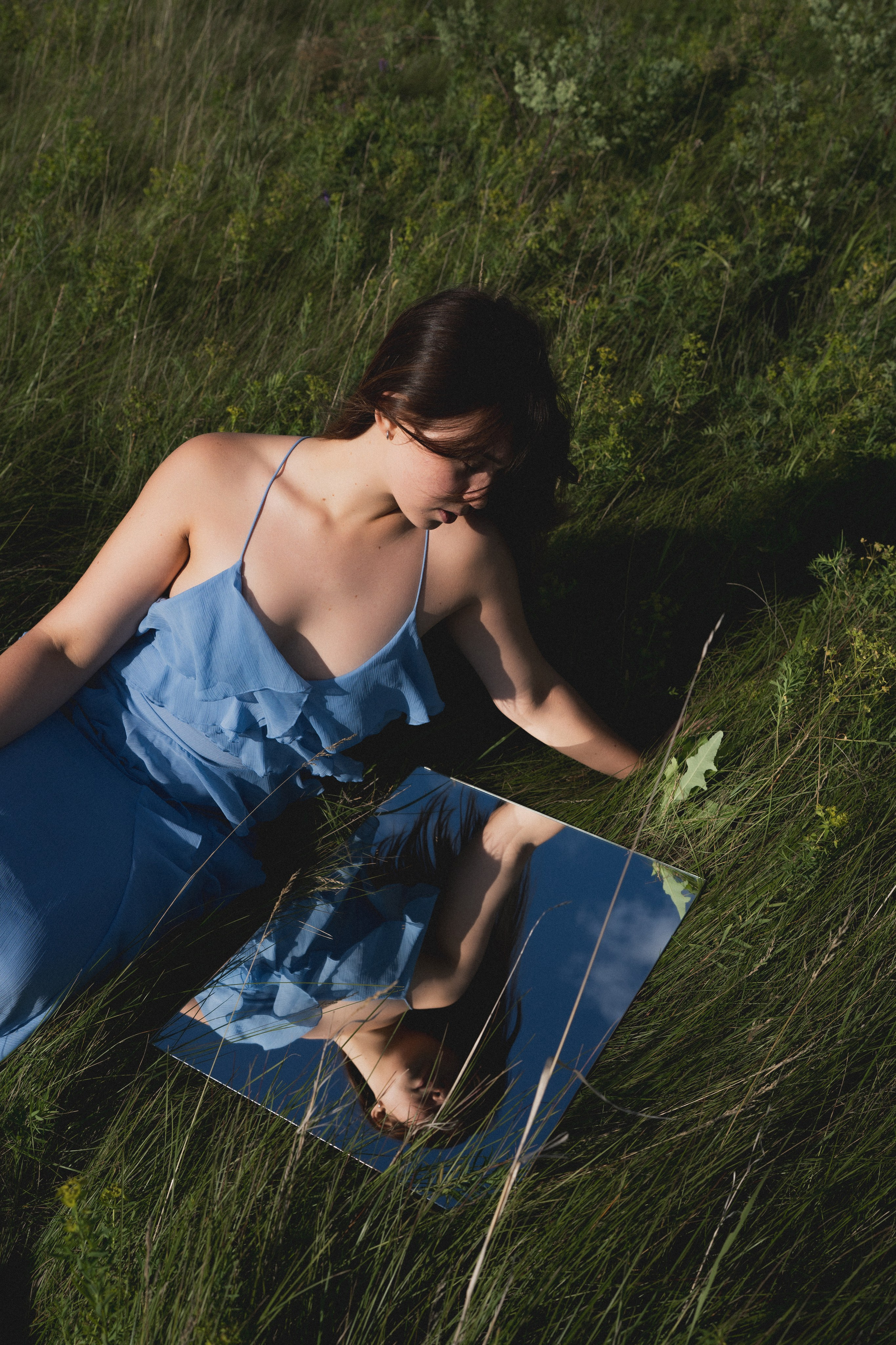 Девушка в платье цвета неба. Индивидуальный фотограф в Красноярске