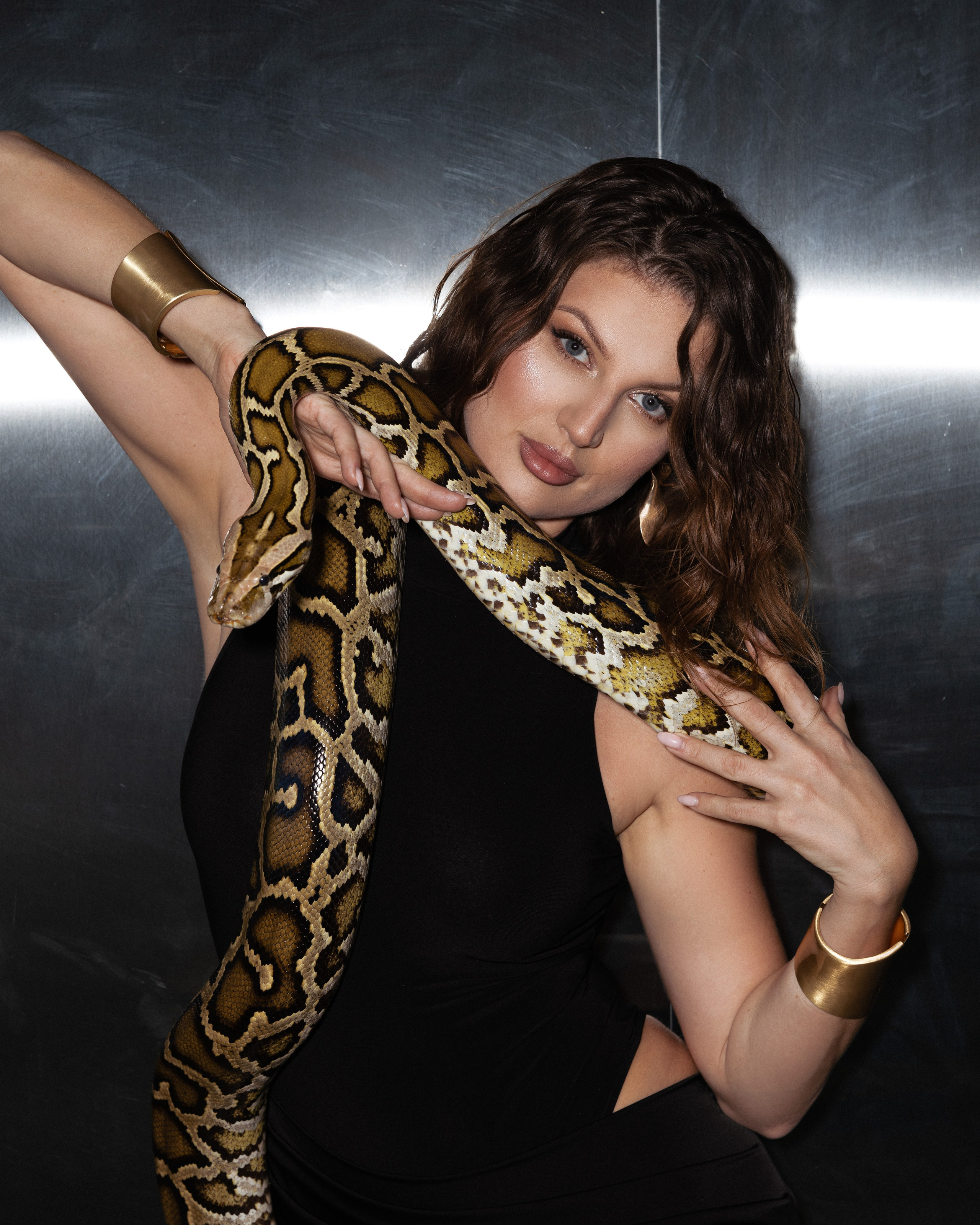 Со змеей. Фотограф и контент-maker Диля Голубникова | Москва