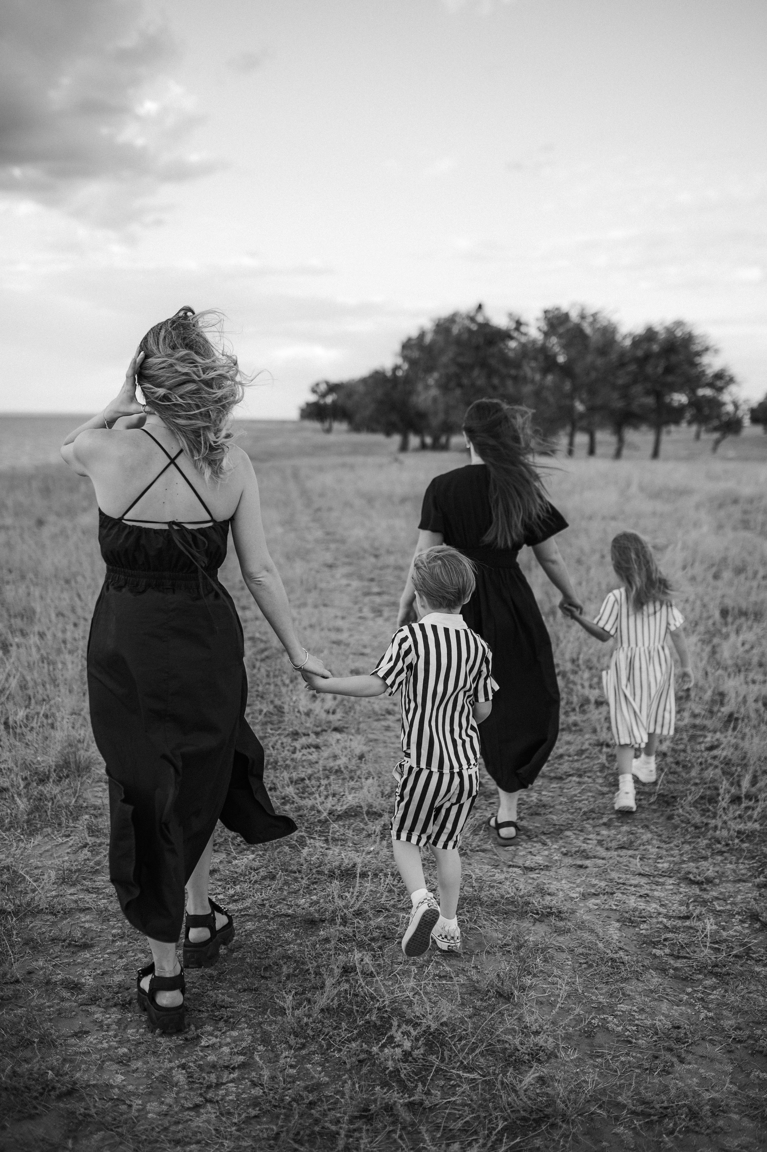 Наташа, Степа, Василиса, Лера. Www.ostermiller.ru