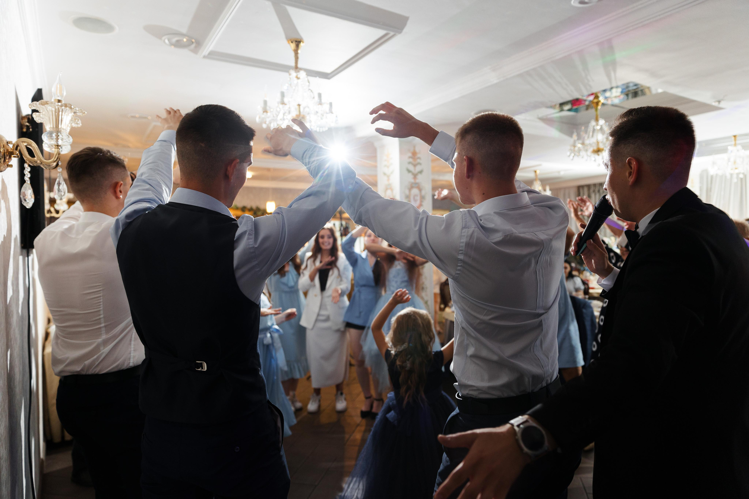 Дмитрий и Арина 20 августа 2021. Свадебный и портретный фотограф в Сыктывкаре Слава Изъюров