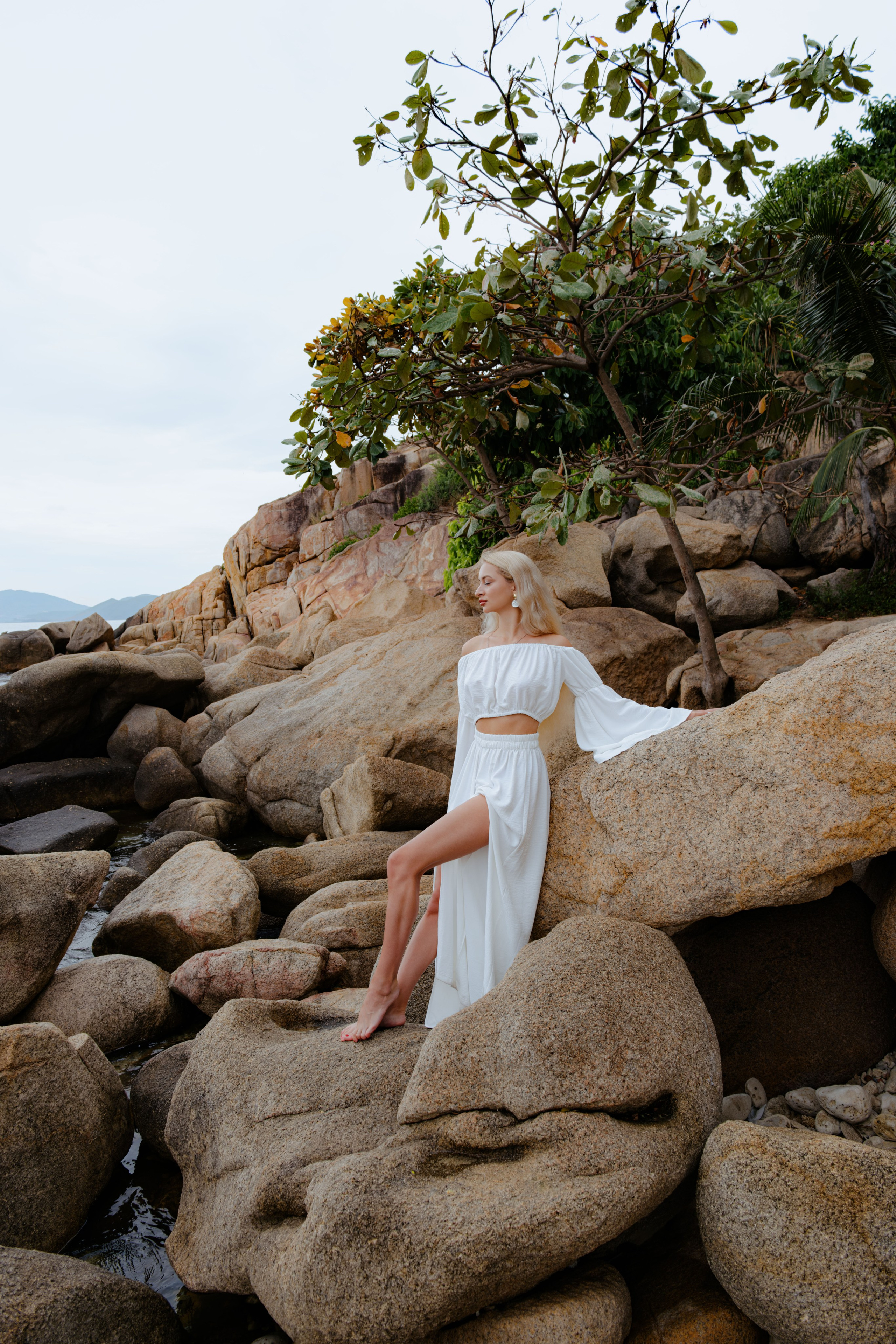 Location "Rock Garden". Portrait photographer Nha Trang | Julia Meshanina