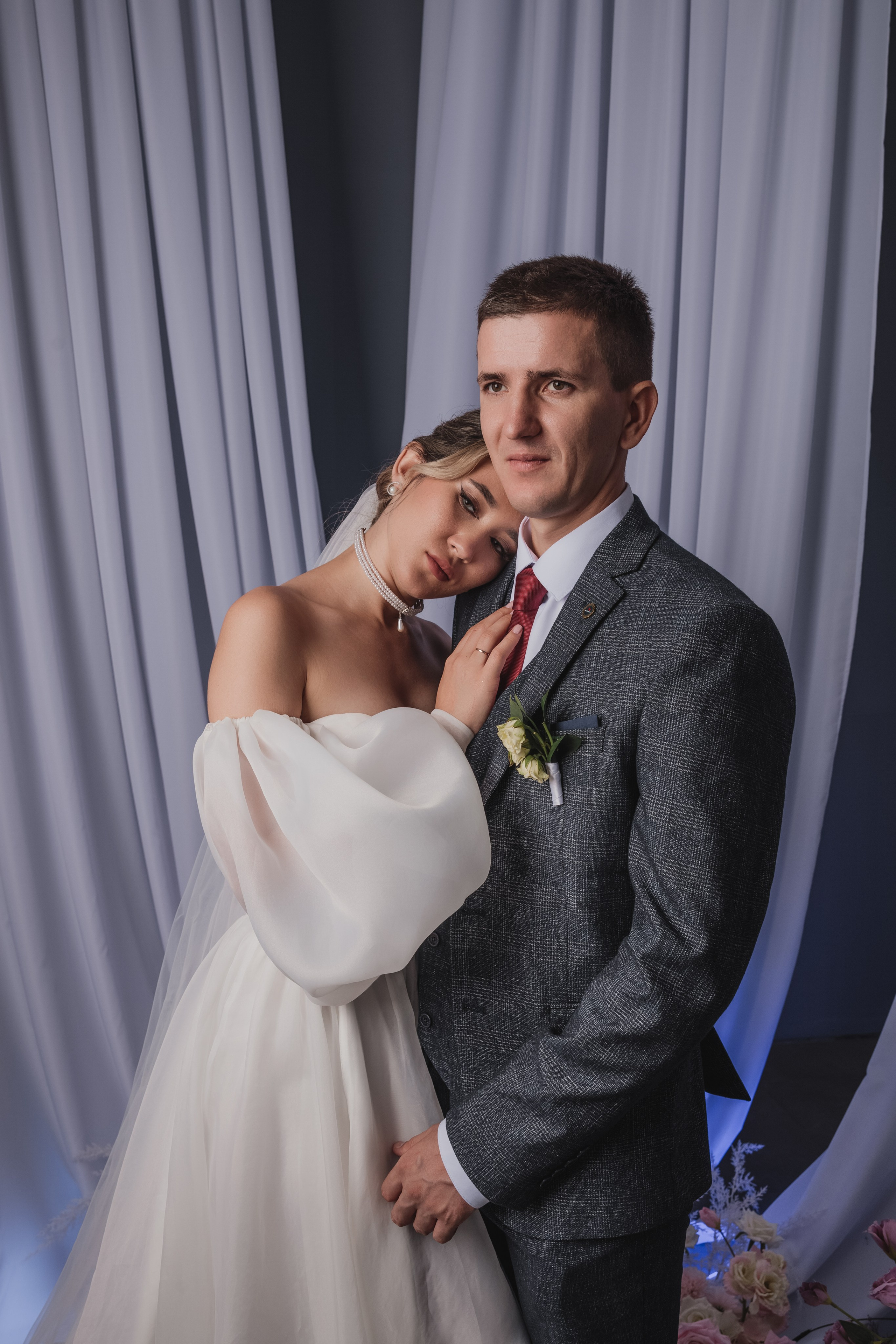 Свадебная фотосессия в фотостудии г. Саратова Яна и Сергей 28.08.2024. Свадебный фотограф, портретный фотограф в Москве и Саратове Оксана Анциферова