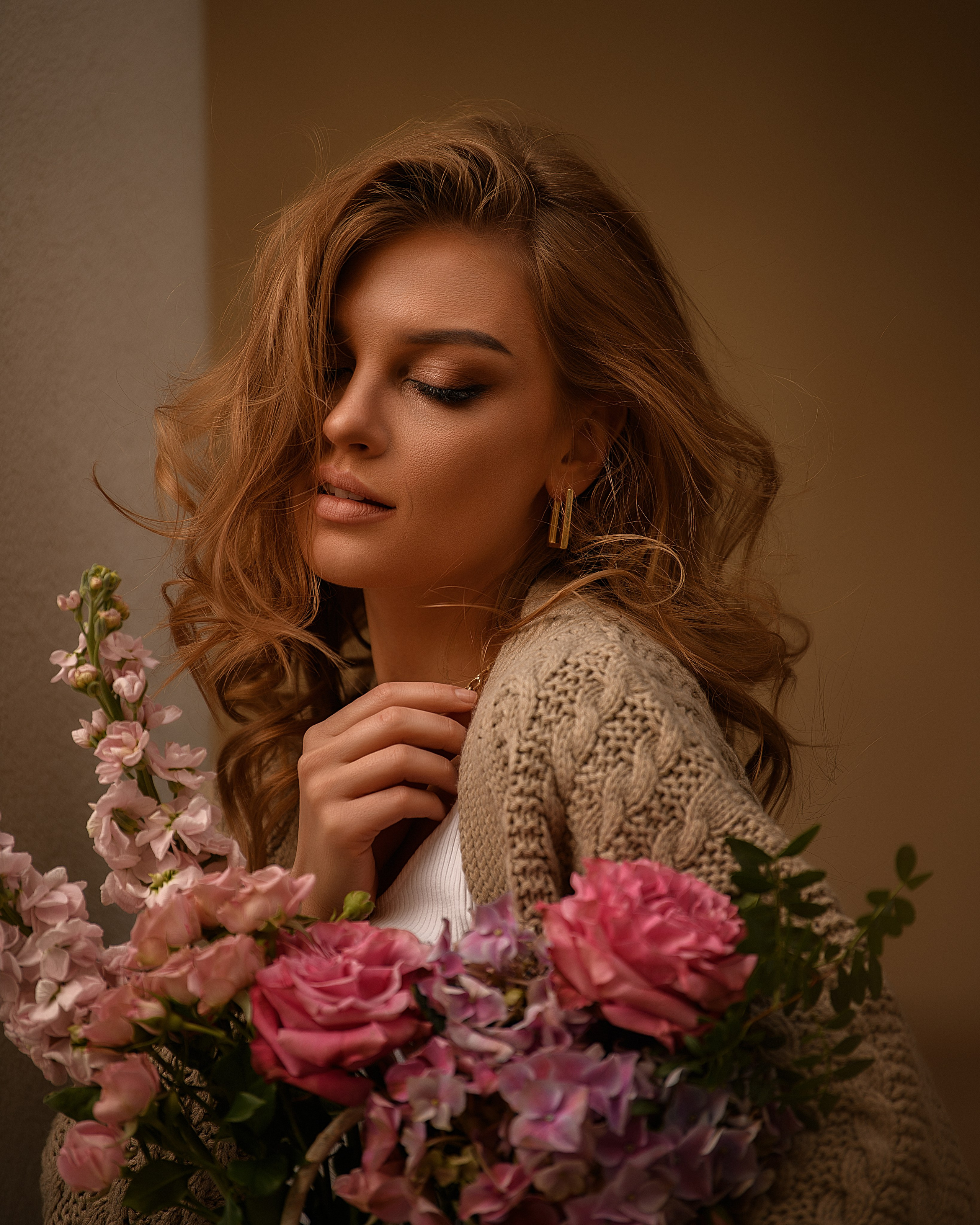 Фотосессия на Патриарших прудах в центре Москвы. Женский фотограф в Москве Богдашкина Динара