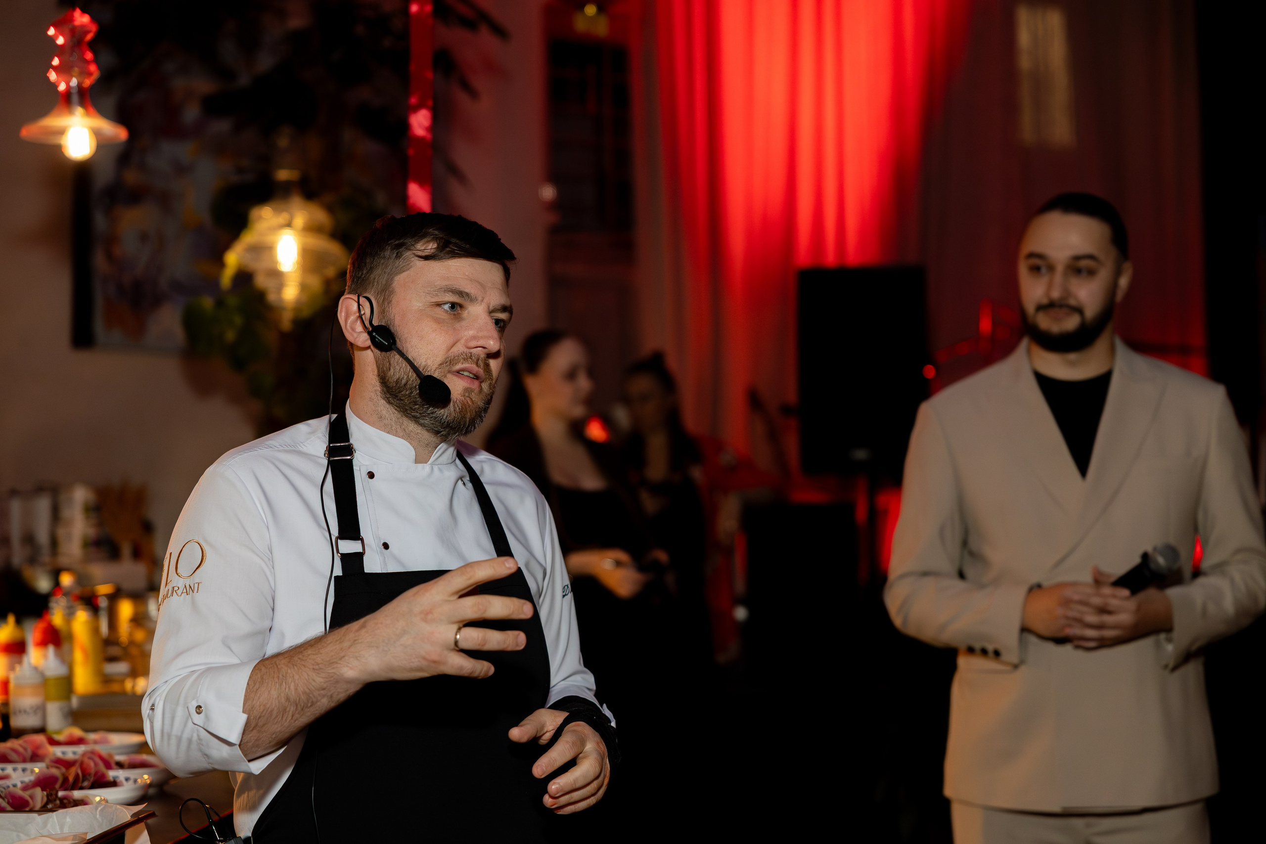 Азия в Гастродворе. Дженбаз Павел — фотограф в Ялте