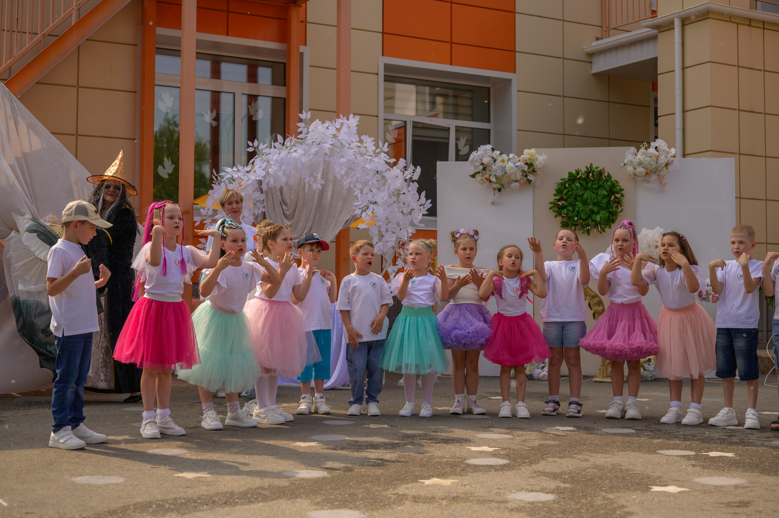 Репортаж выпускного группа «Фантазёры» 3 садик. Фотограф новорожденных, семейный детский в Тюмени Татьяна Морозова