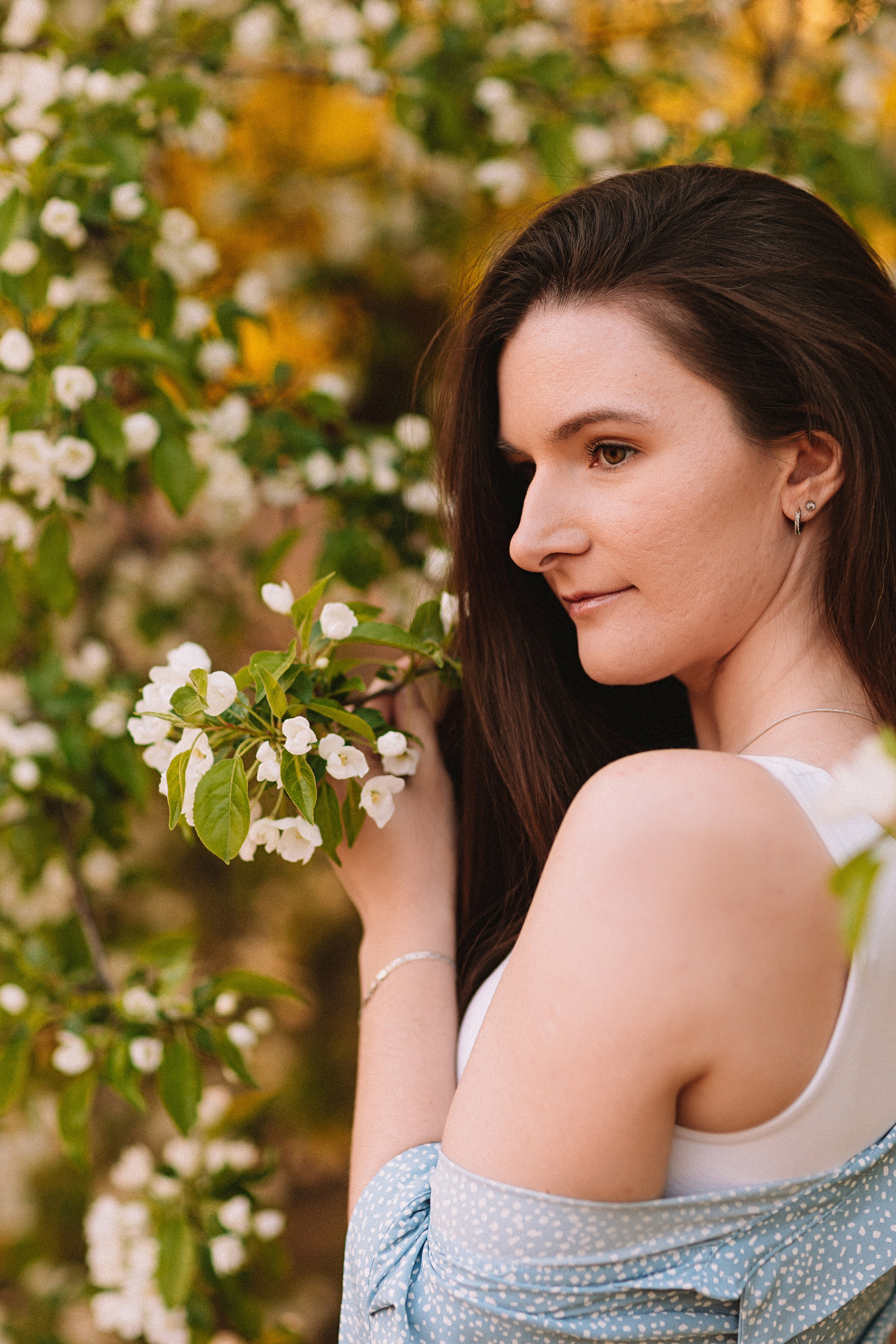 Яблони. Семейный фотограф Тюмень, фотограф на роды Салмина Мария