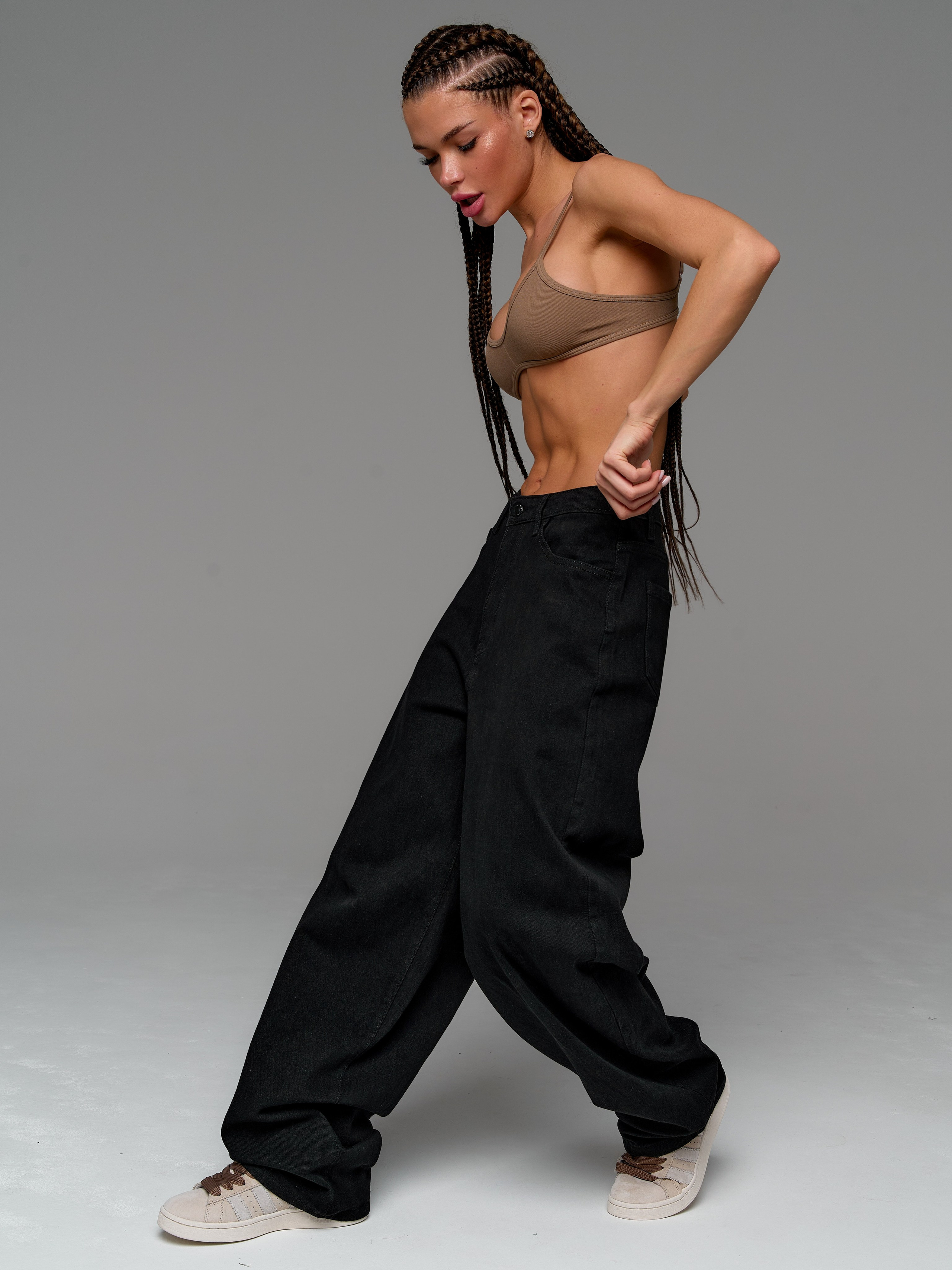 Джинсы. Фотограф для маркетплейсов в Москве