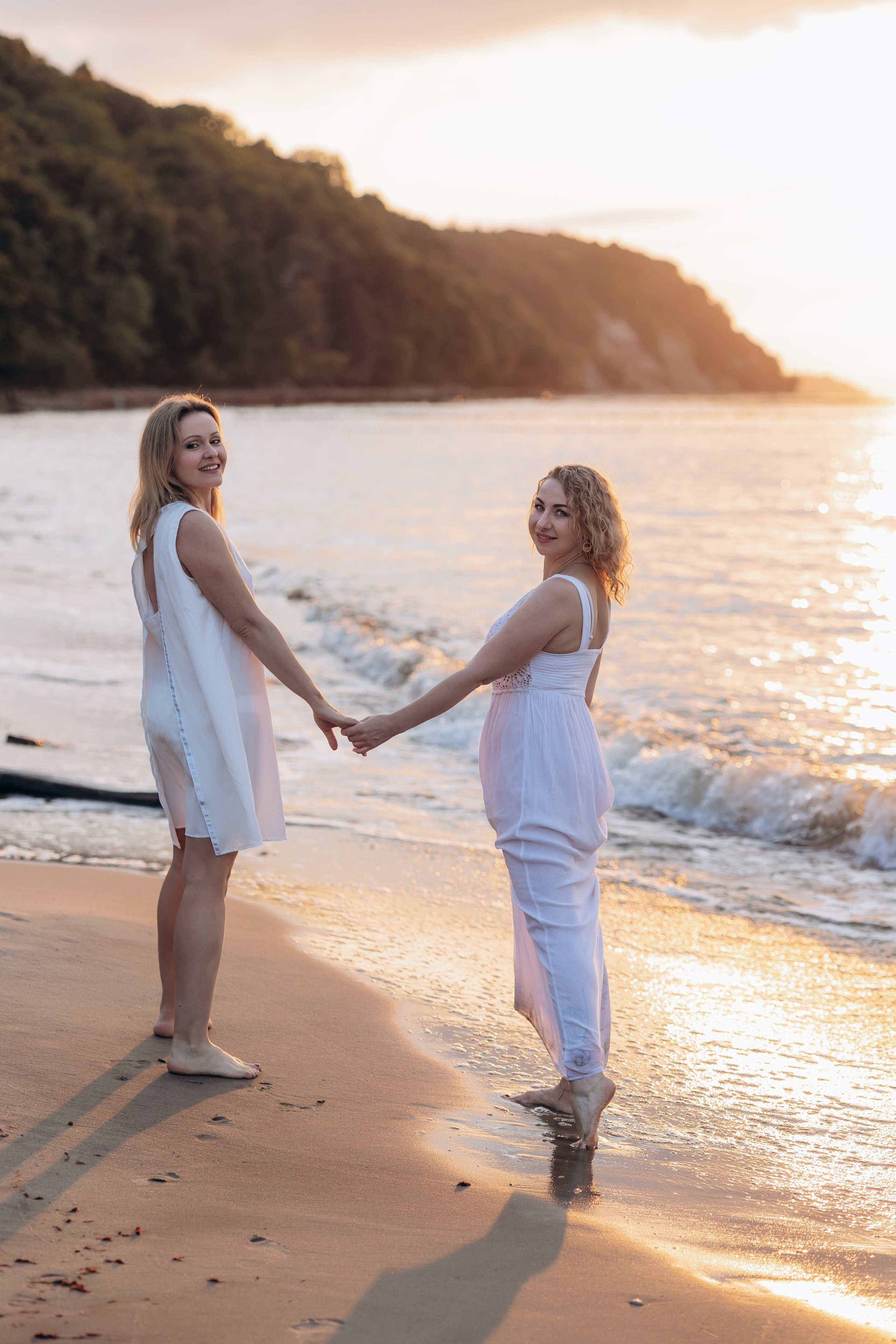 Подруги Отрадное закат лето. Фотограф в Калининграде свадебная фотография, репортажная, фотосессии