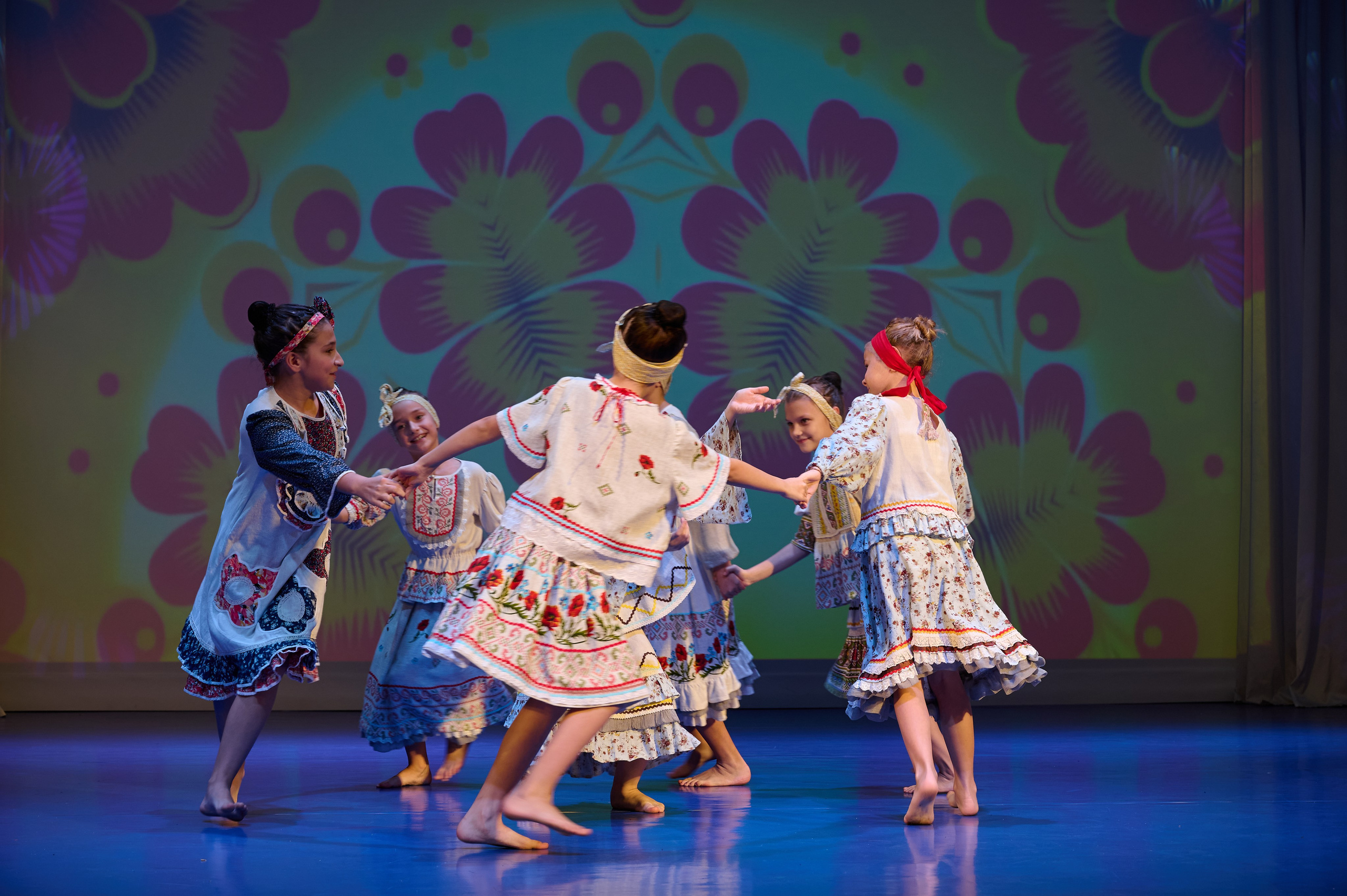 День матери. Марьина роща. Жизнь курорта Кабардинка в фотографиях