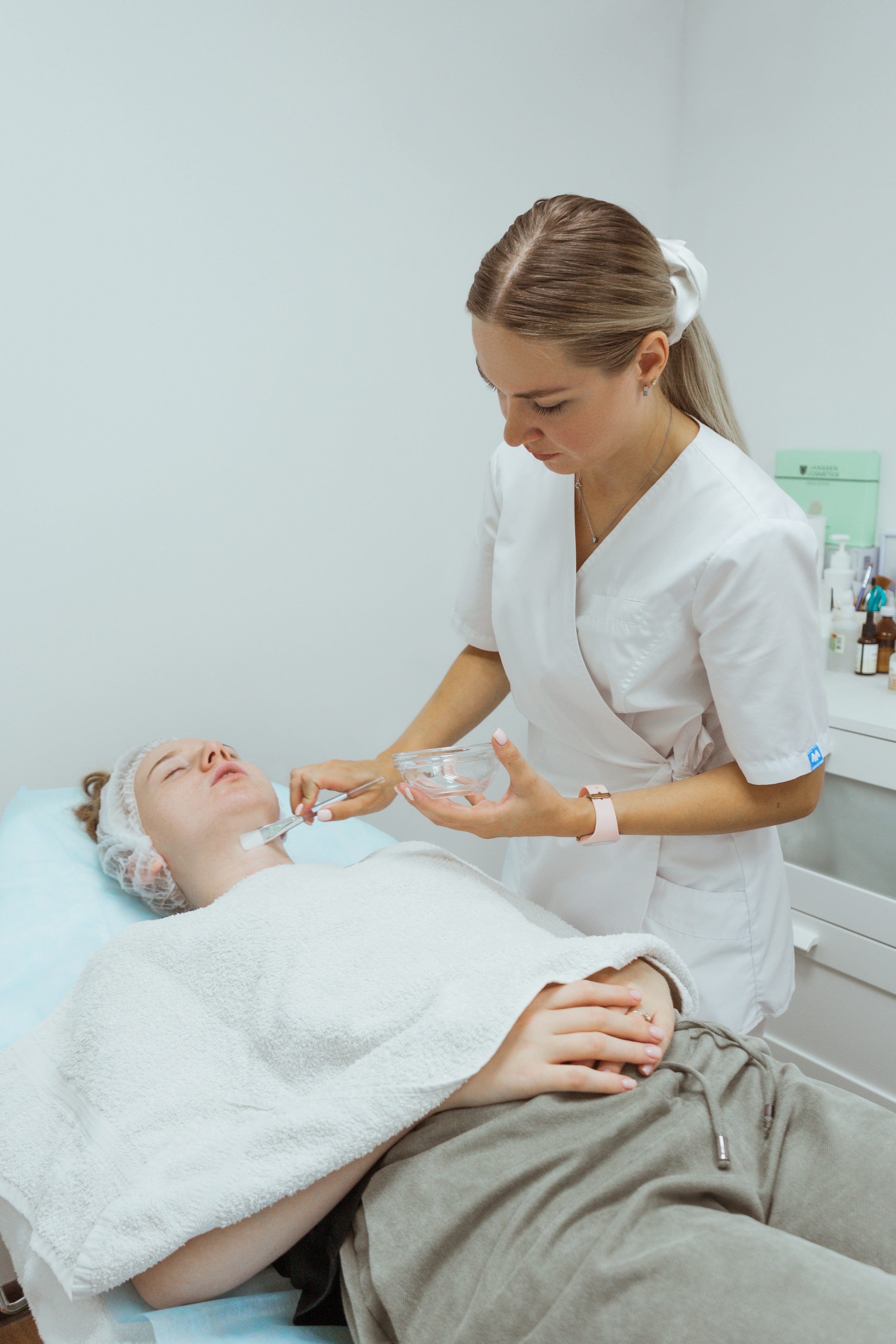 Контент-съемка для бьюти-мастера. Предметный и рекламный фотограф в Сочи Мария Золотай