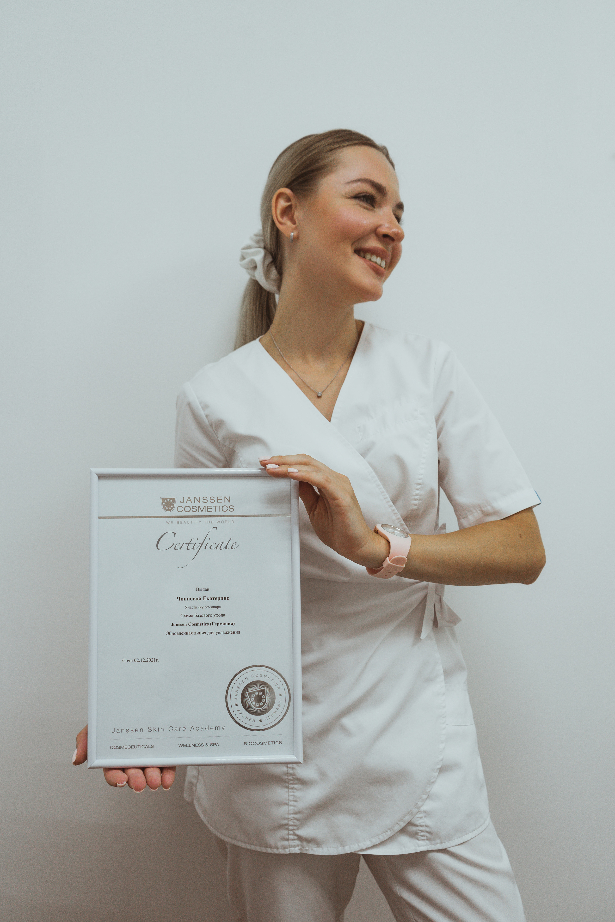 Контент-съемка для бьюти-мастера. Предметный и рекламный фотограф в Сочи Мария Золотай