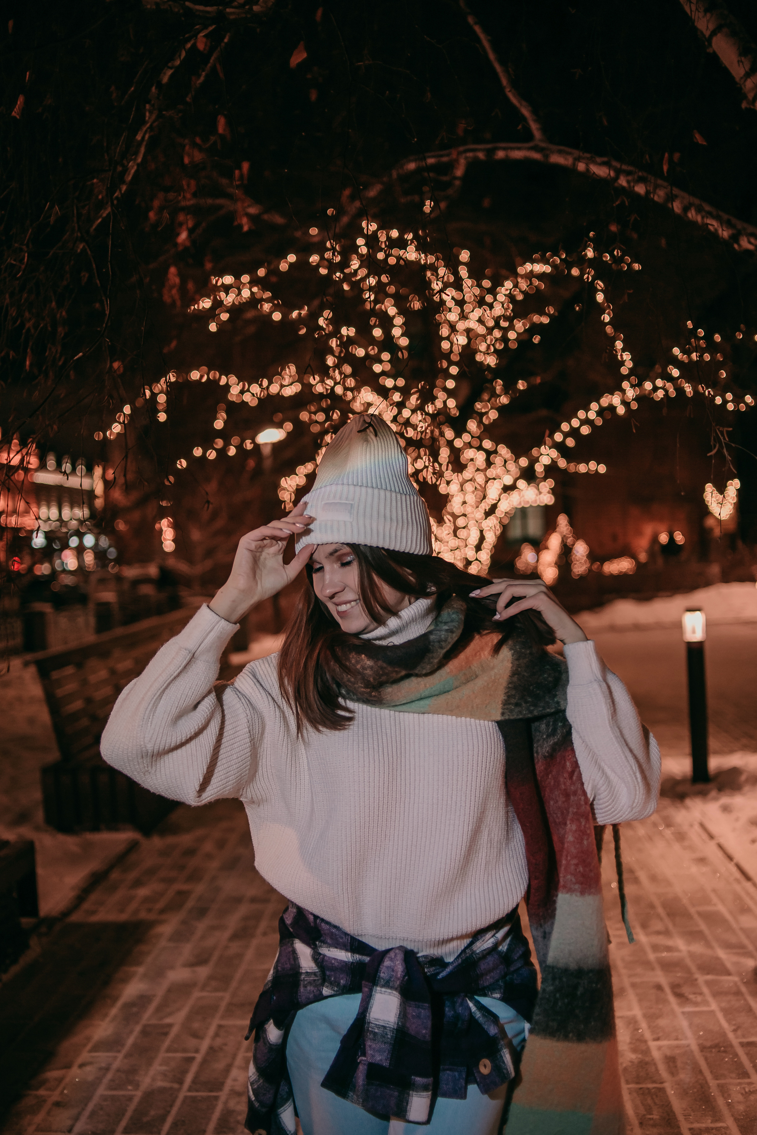 Виктория. Прогулка с мандаринами и ёлкой. Фотограф Регина Крикунова г. Красноярск