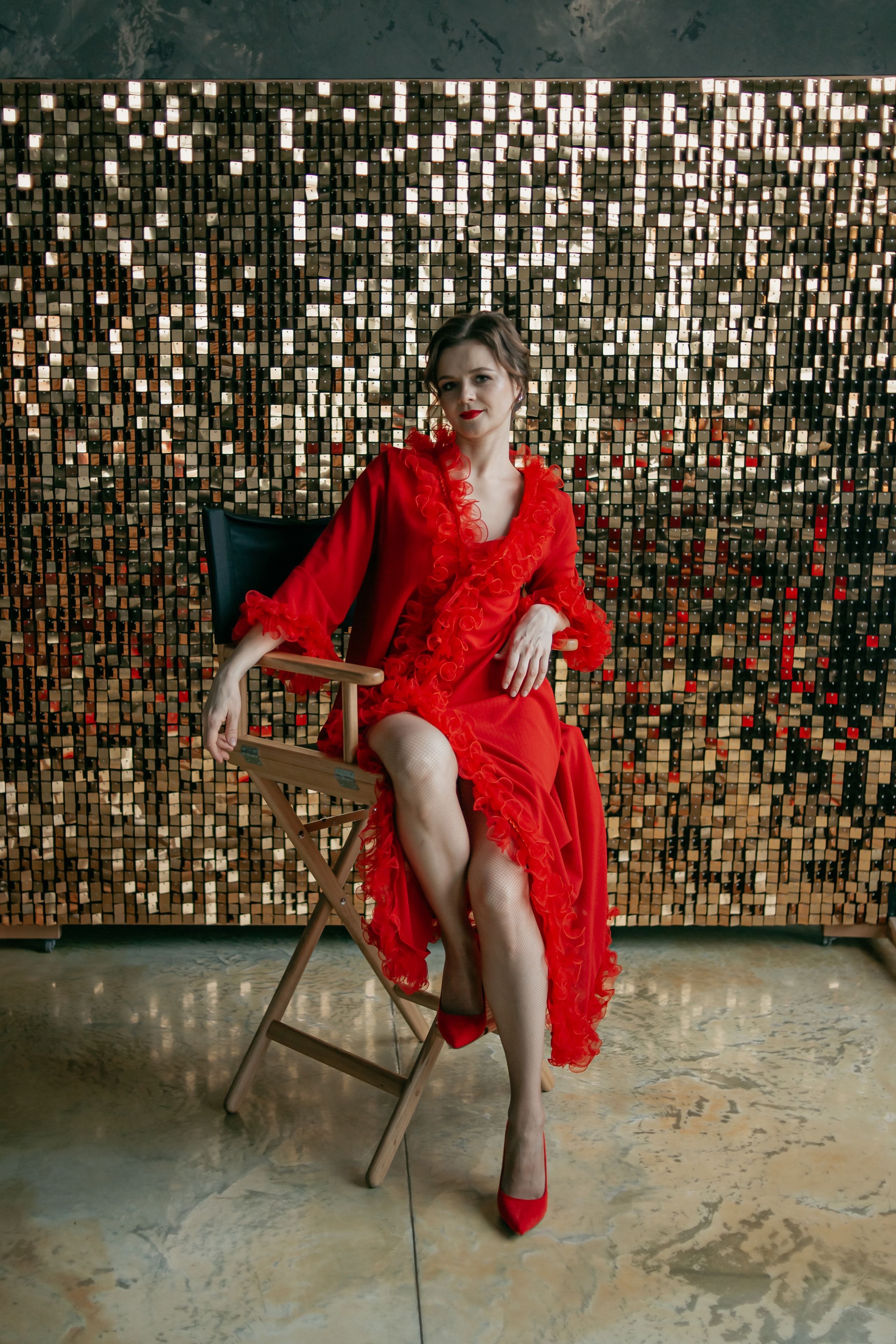 Ярослава. Леди в красном. Фотограф Регина Крикунова г. Красноярск