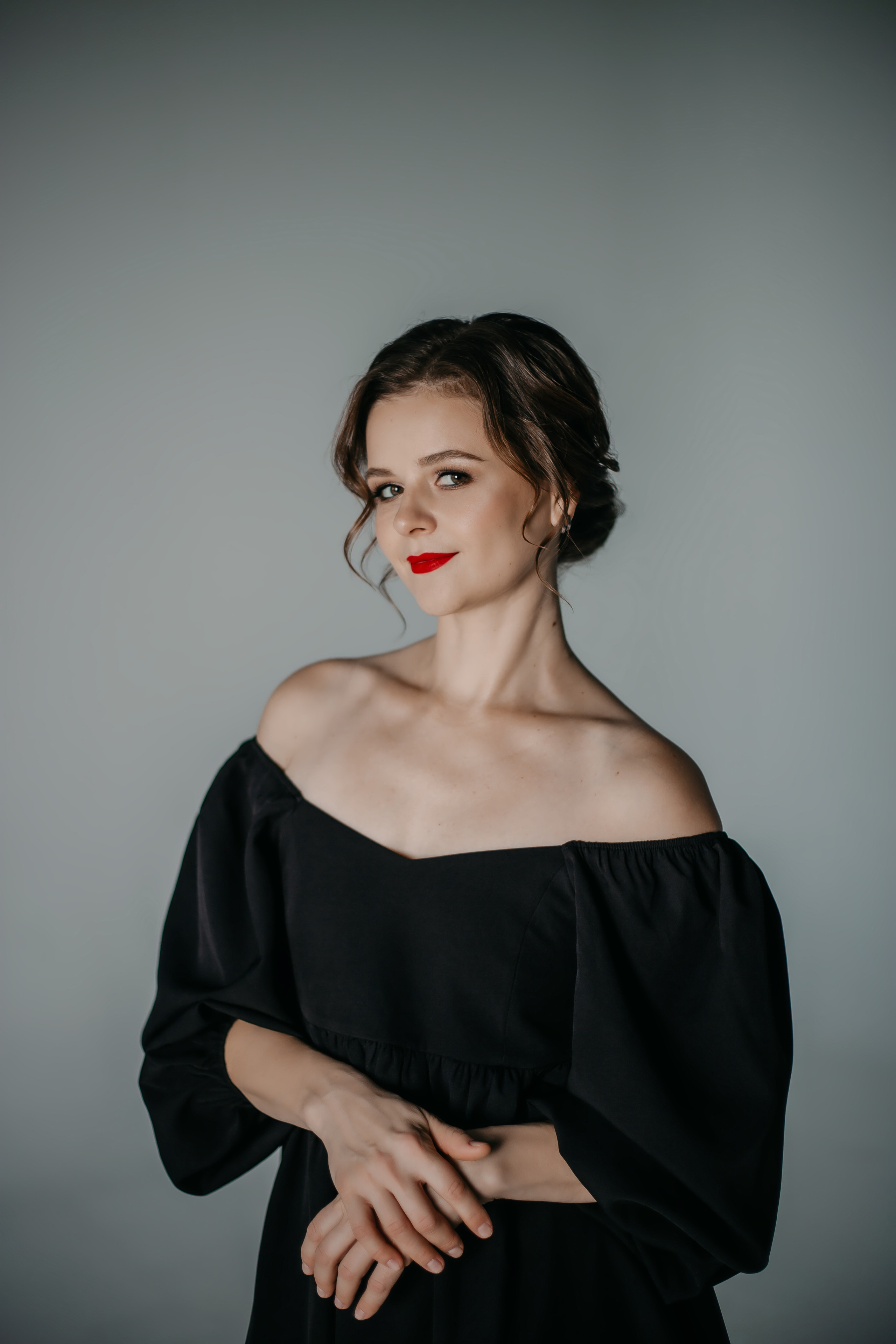 Ярослава. Леди в красном. Фотограф Регина Крикунова г. Красноярск