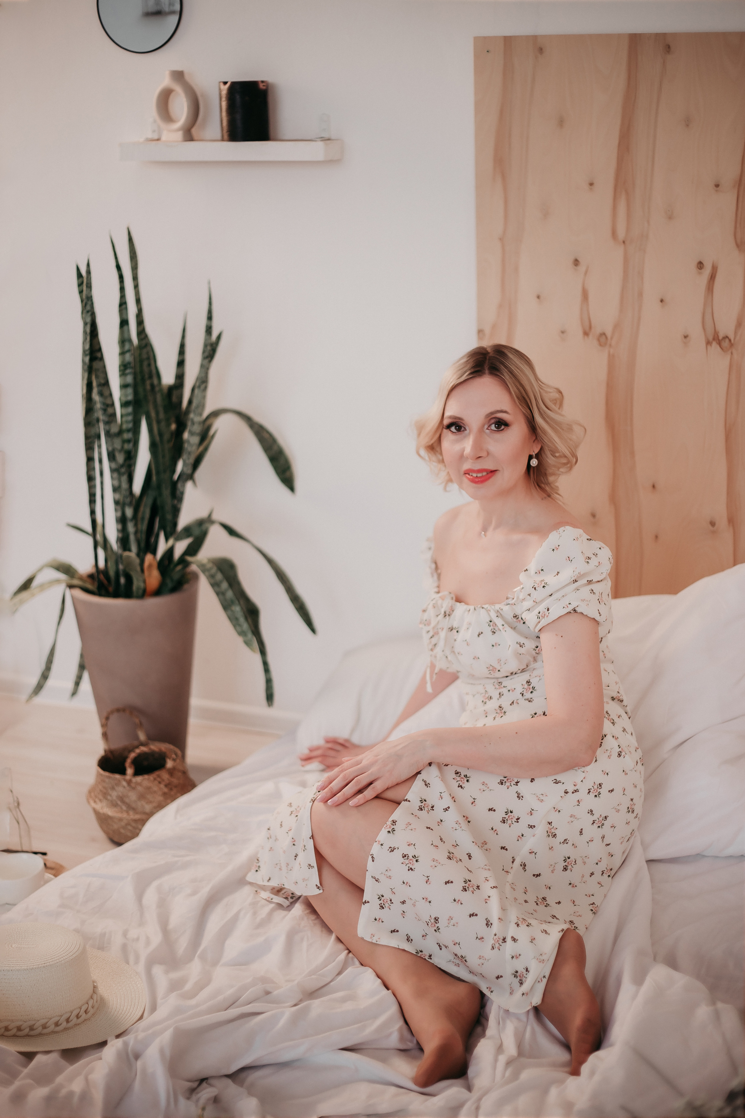 Юлия. Фотосессия в цветах. Фотограф Регина Крикунова г. Красноярск