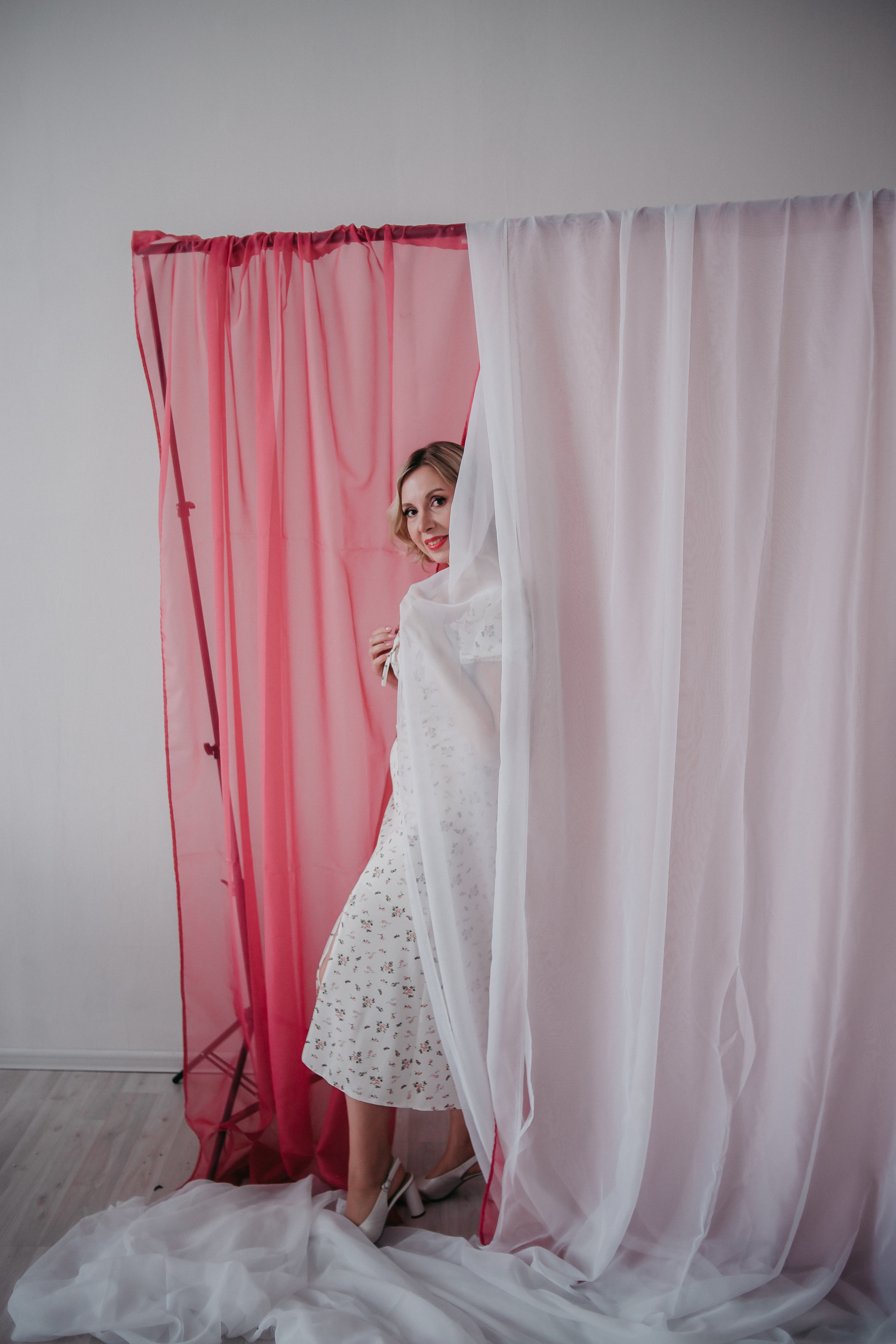 Юлия. Фотосессия в цветах. Фотограф Регина Крикунова г. Красноярск