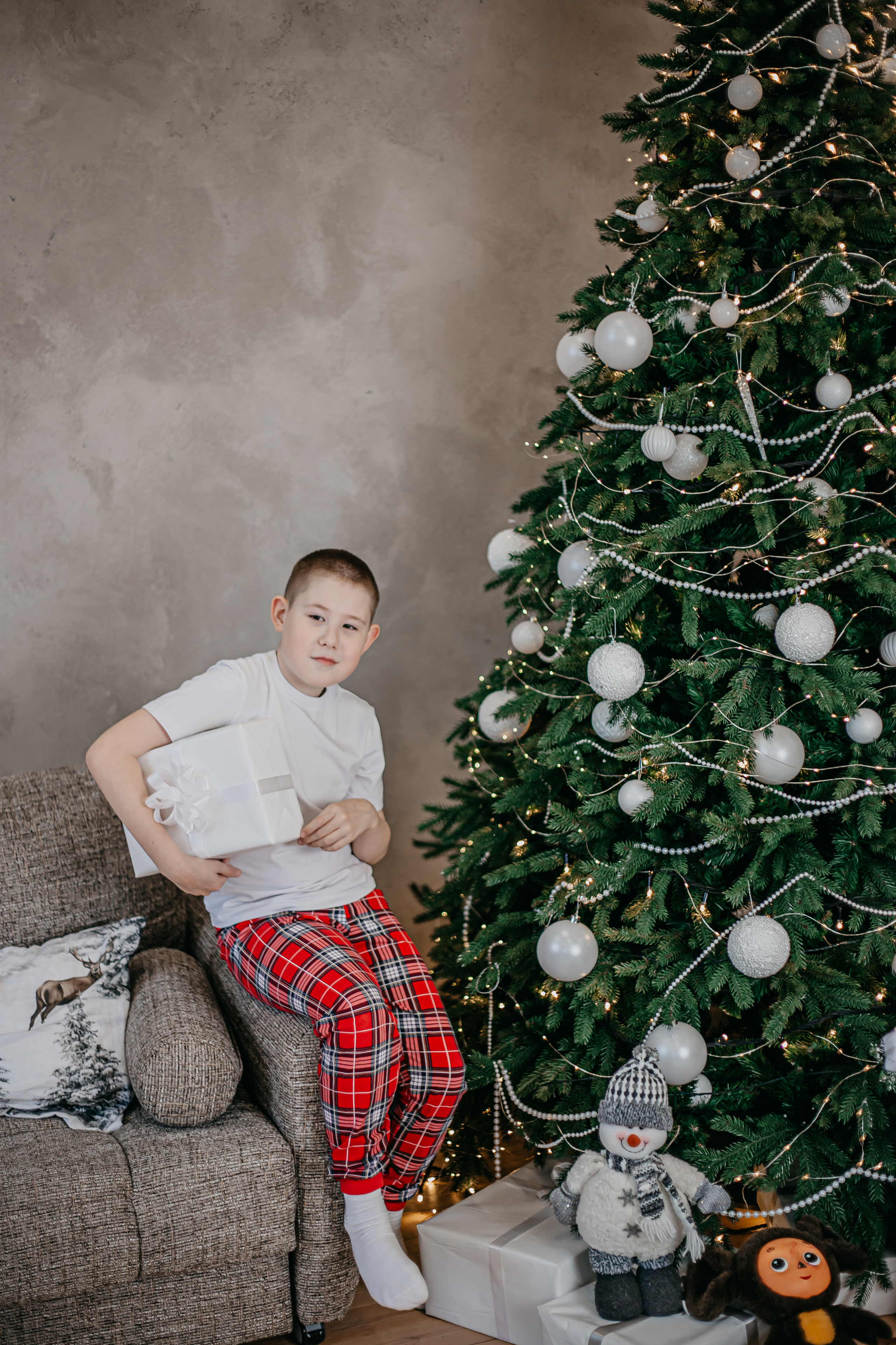 Семейная новогодняя съёмка. Иван, Евгения, Богдан, Агата. Фотограф Регина Крикунова г. Красноярск