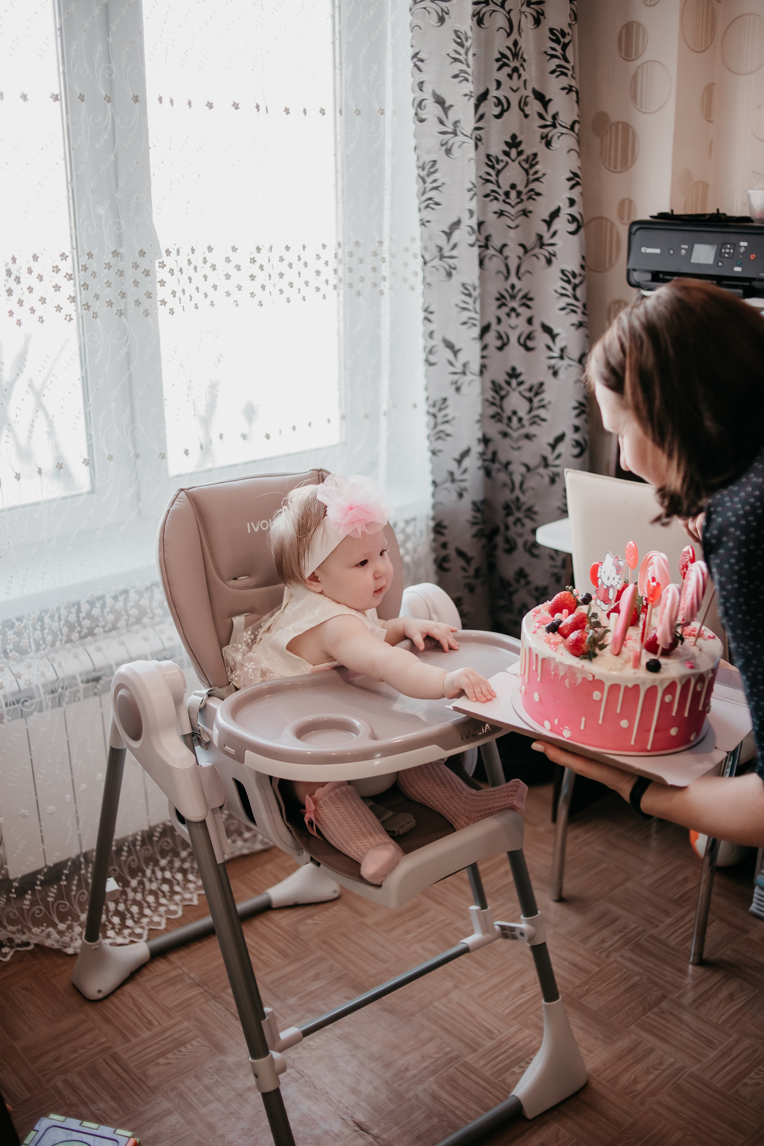 Домашняя фотосессия. День рождения Агаты. Фотограф Регина Крикунова г. Красноярск