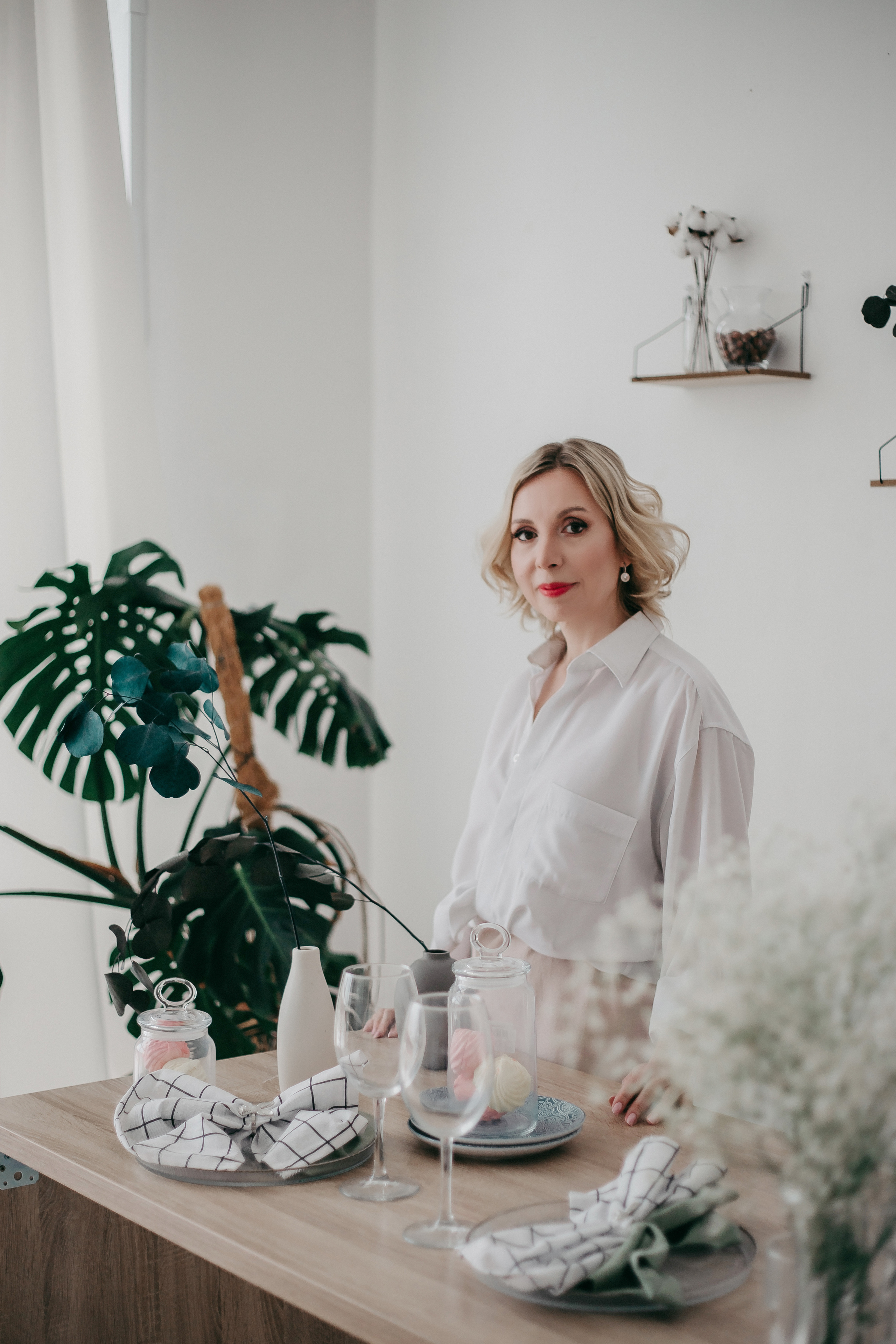 Юлия. Фотосессия в цветах. Фотограф Регина Крикунова г. Красноярск