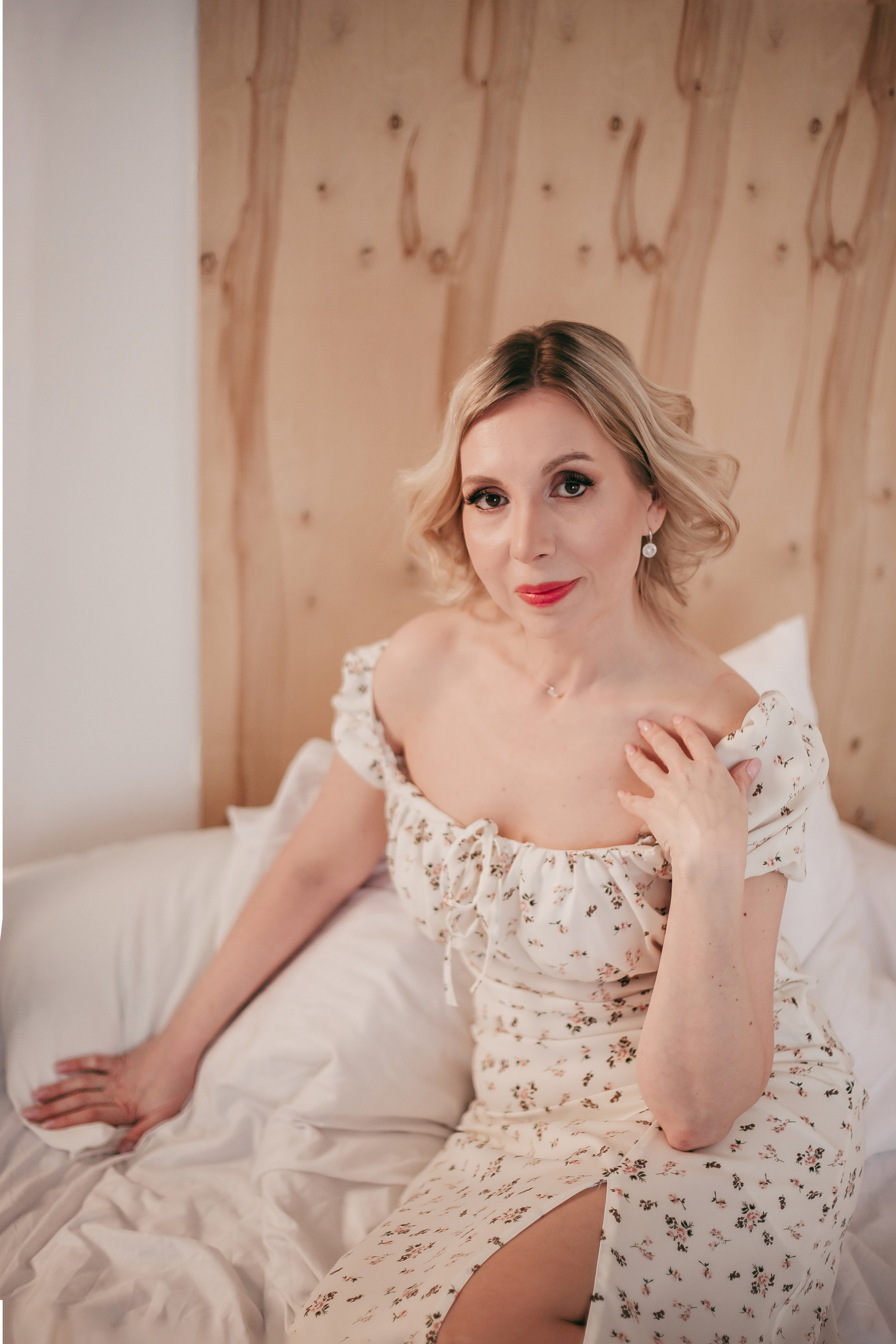 Юлия. Фотосессия в цветах. Фотограф Регина Крикунова г. Красноярск