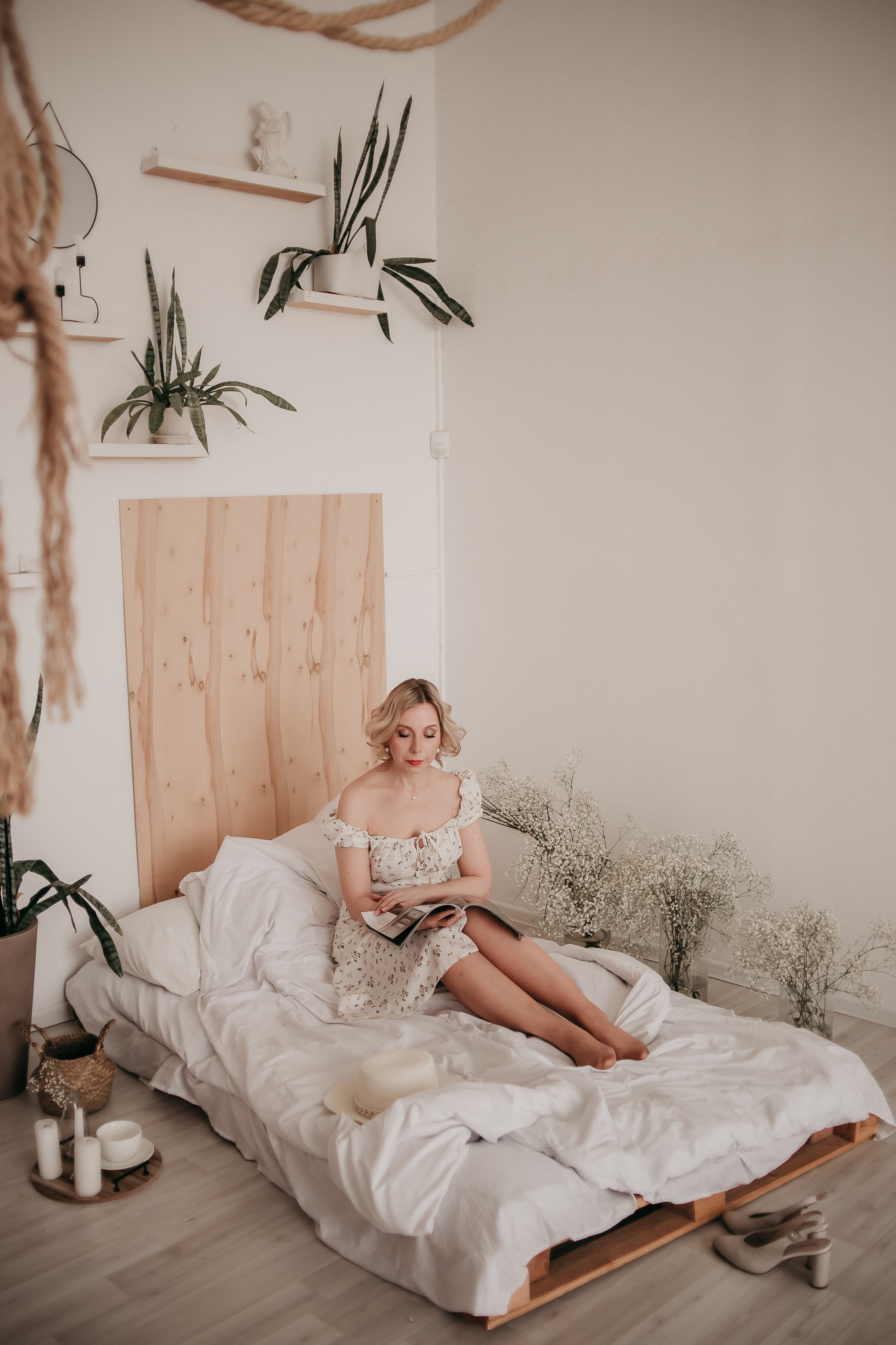 Юлия. Фотосессия в цветах. Фотограф Регина Крикунова г. Красноярск