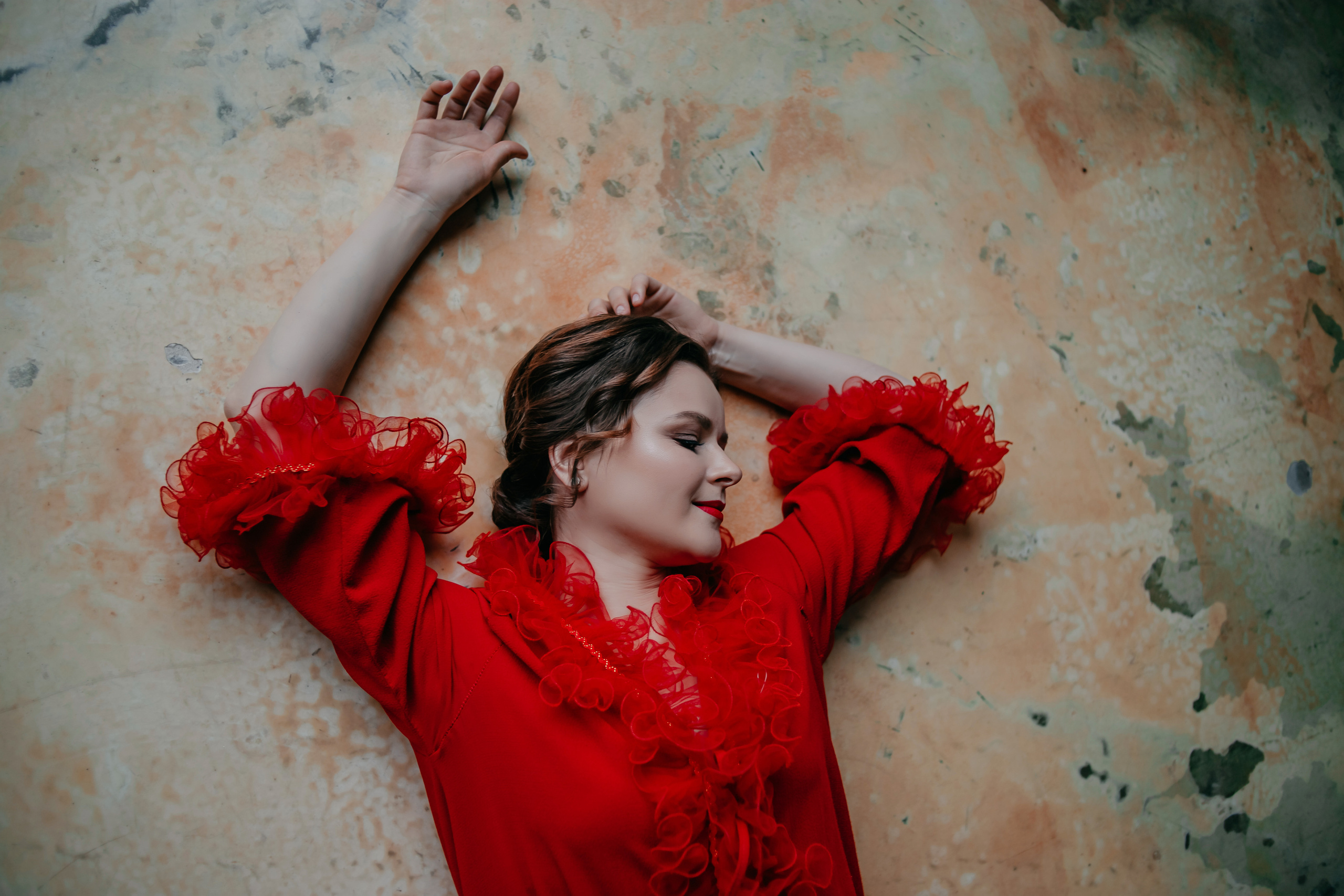 Ярослава. Леди в красном. Фотограф Регина Крикунова г. Красноярск