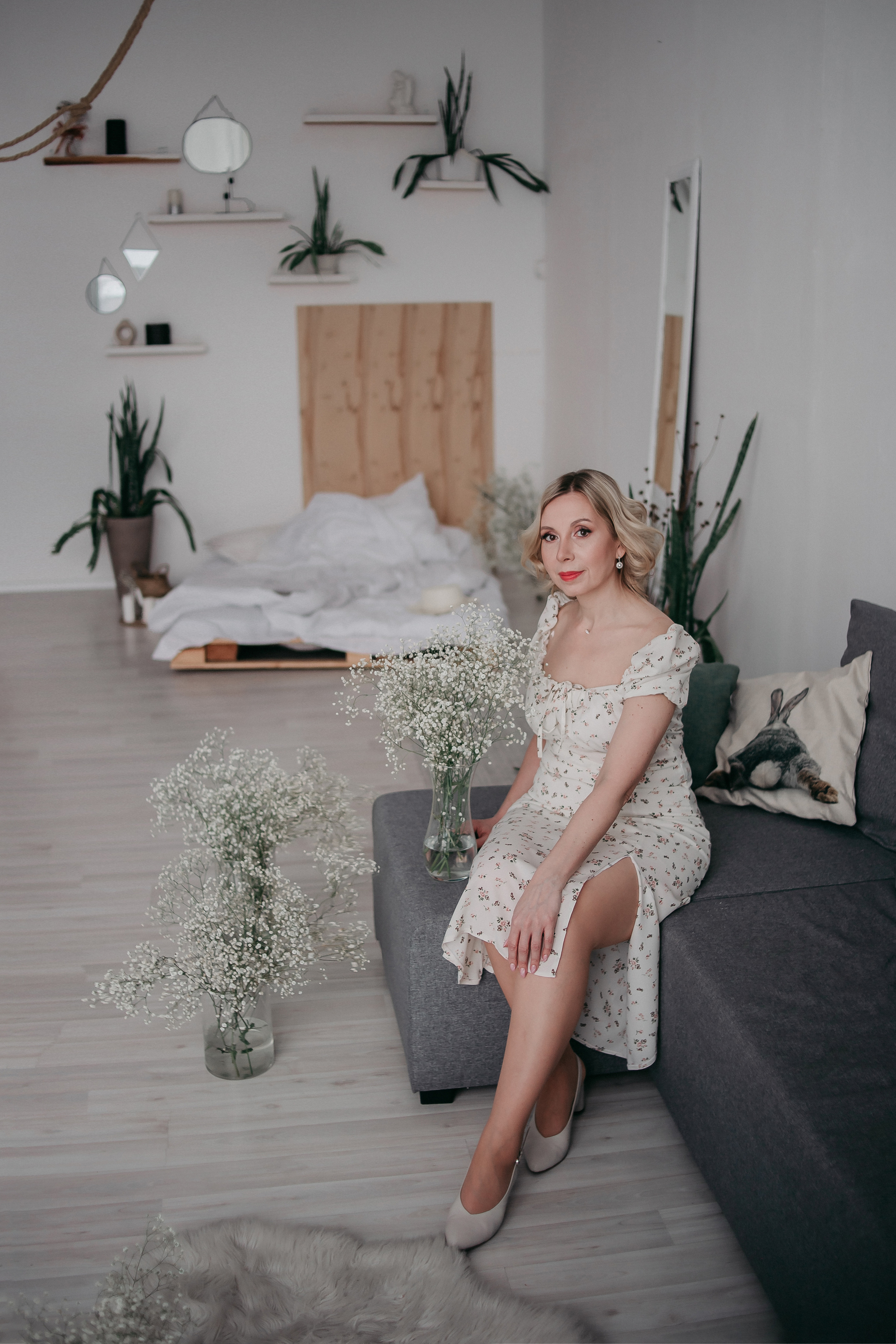 Юлия. Фотосессия в цветах. Фотограф Регина Крикунова г. Красноярск