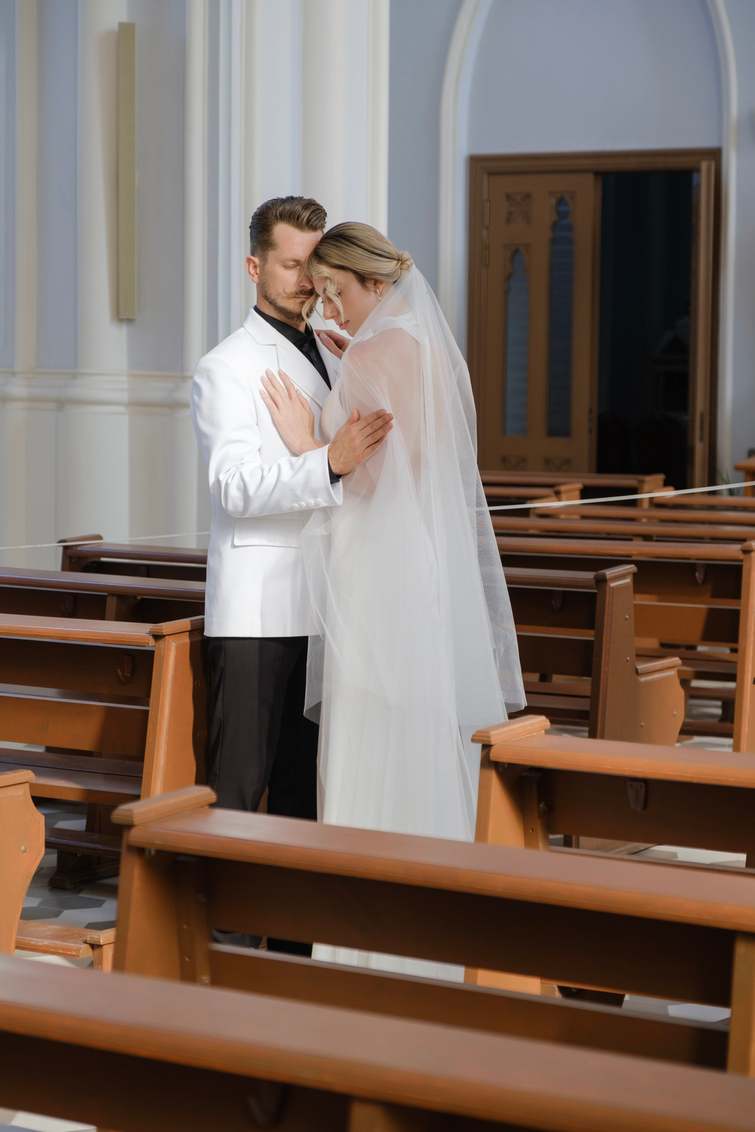 Alexander Alina. Wedding photographer