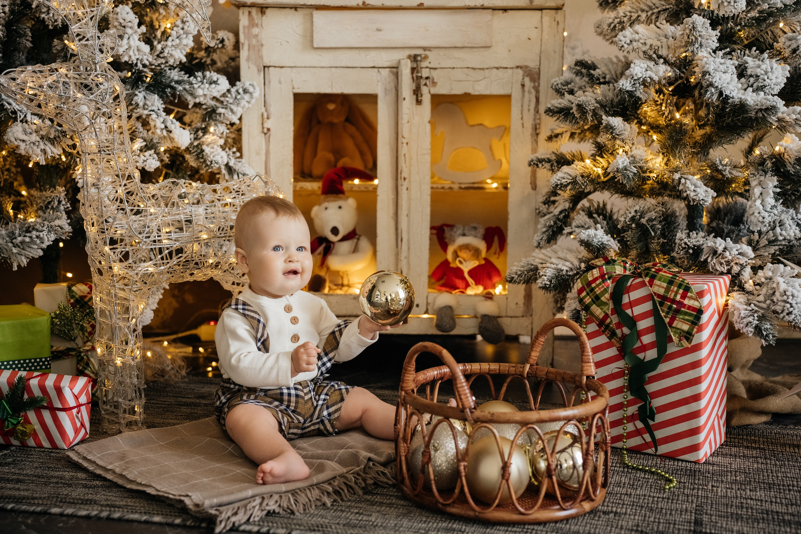 Детский гардероб. Лана Абрамян-Фотограф новорожденных и беременных в Новороссийске Анапе