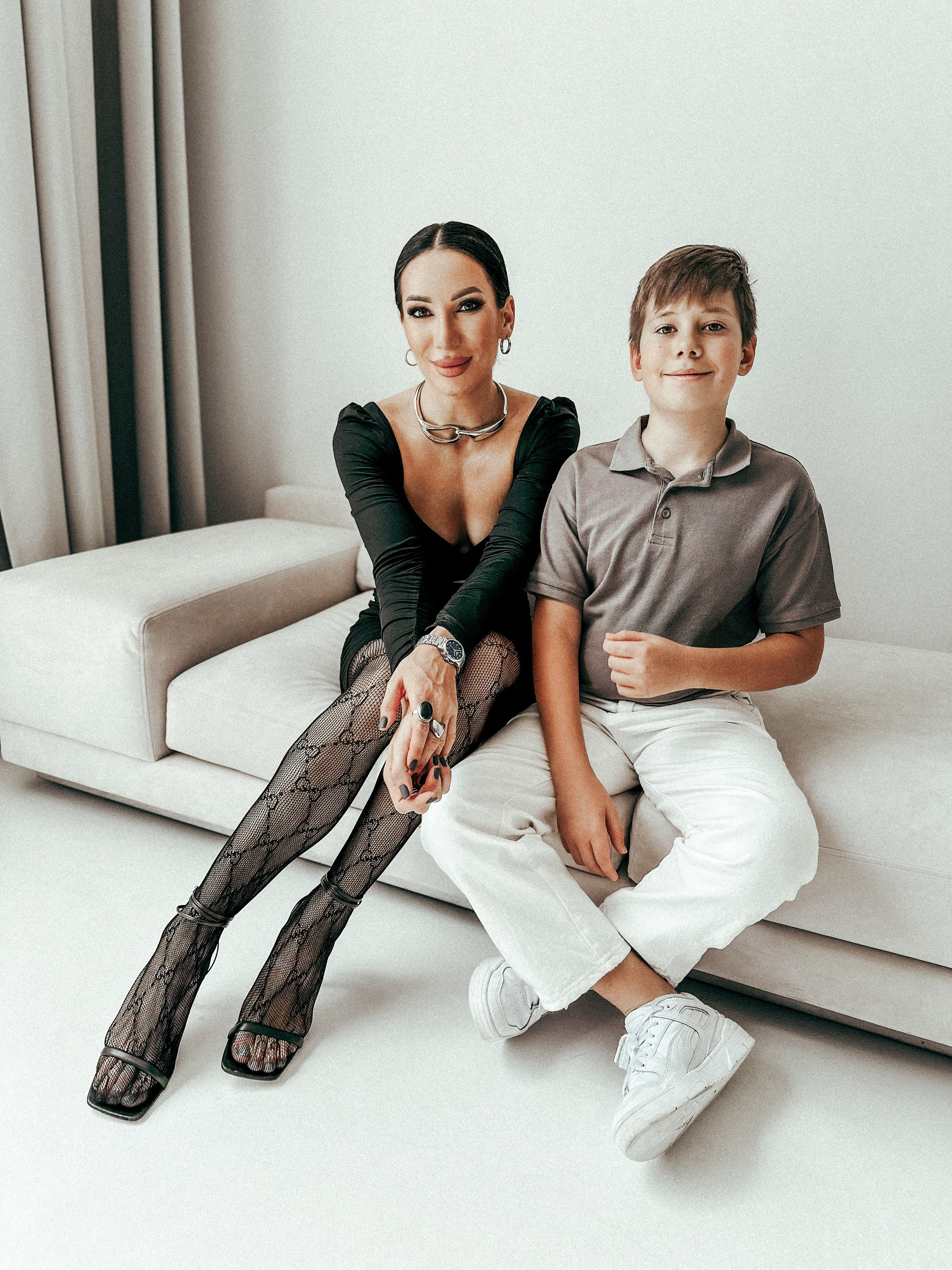 Кристина с семьей. Фотостудия ПЕРФЕКТ. Мария Авджян Фотограф и видеограф Краснодар